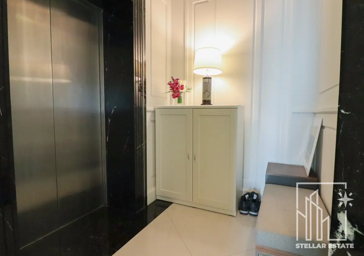 Royce Private Residences Sukhumvit 31 2BR