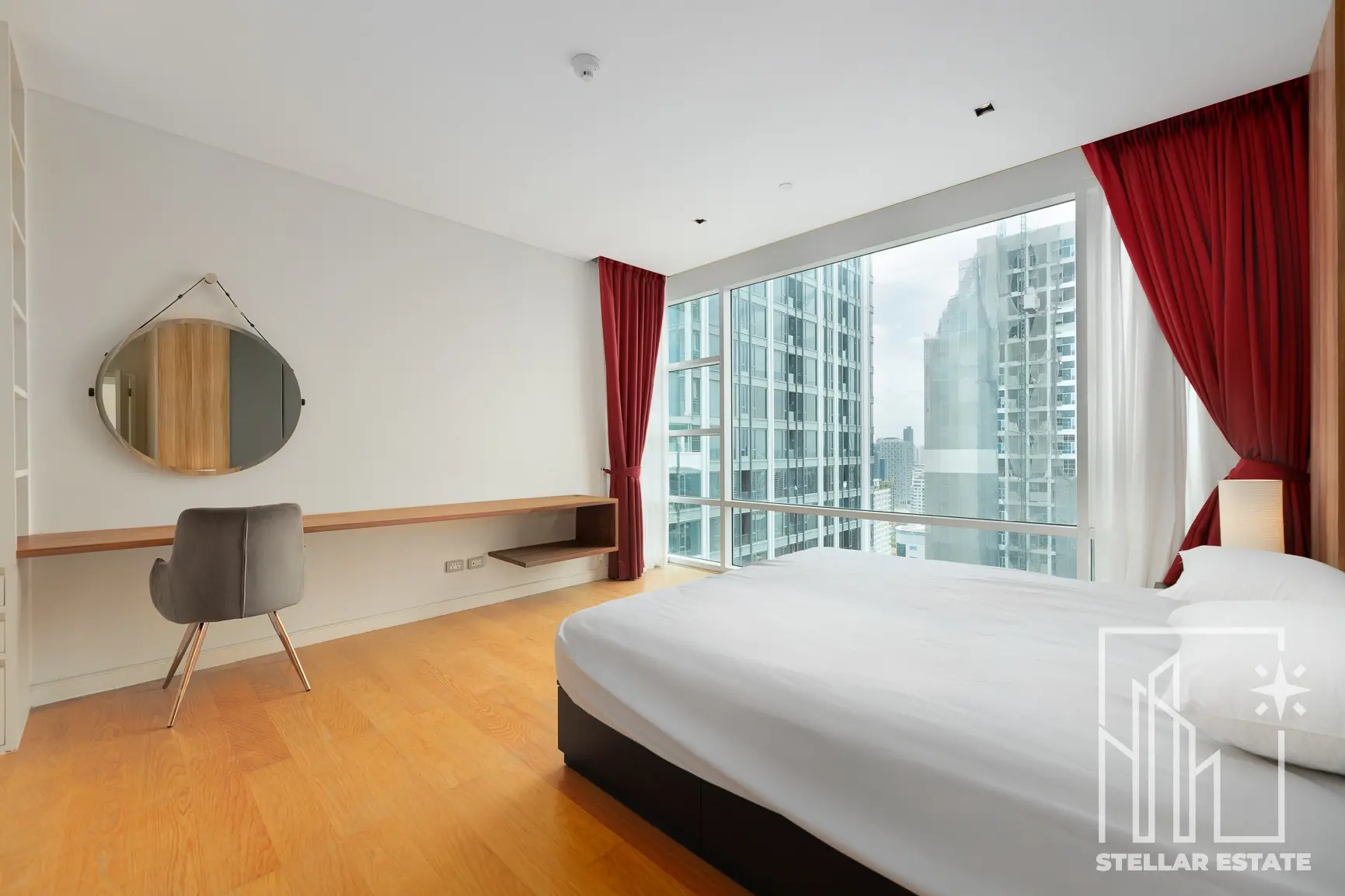 Fullerton Sukhumvit – High Floor 3BR