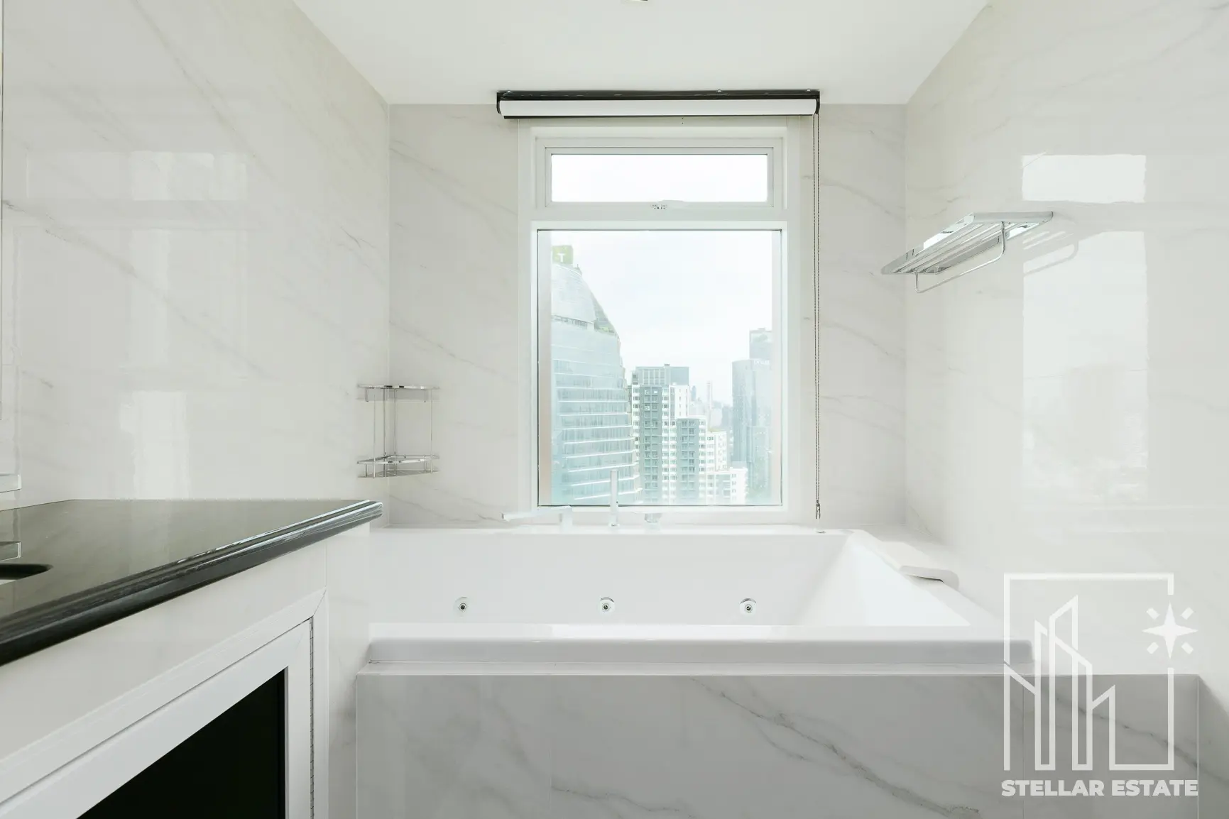 Fullerton Sukhumvit – High Floor 3BR