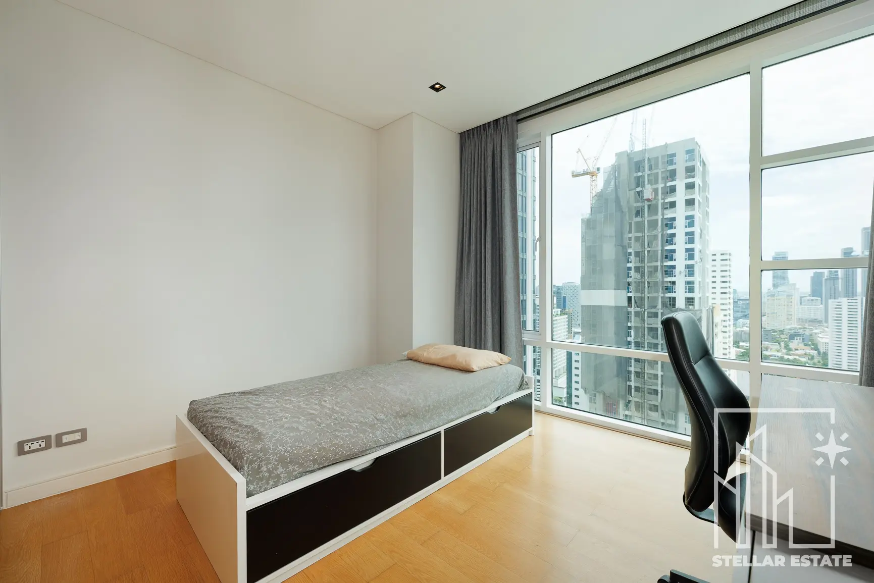 Fullerton Sukhumvit – High Floor 3BR