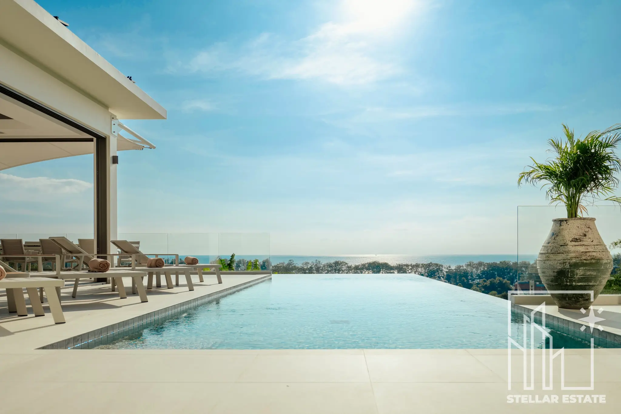 Vista Del Mar 3 BR