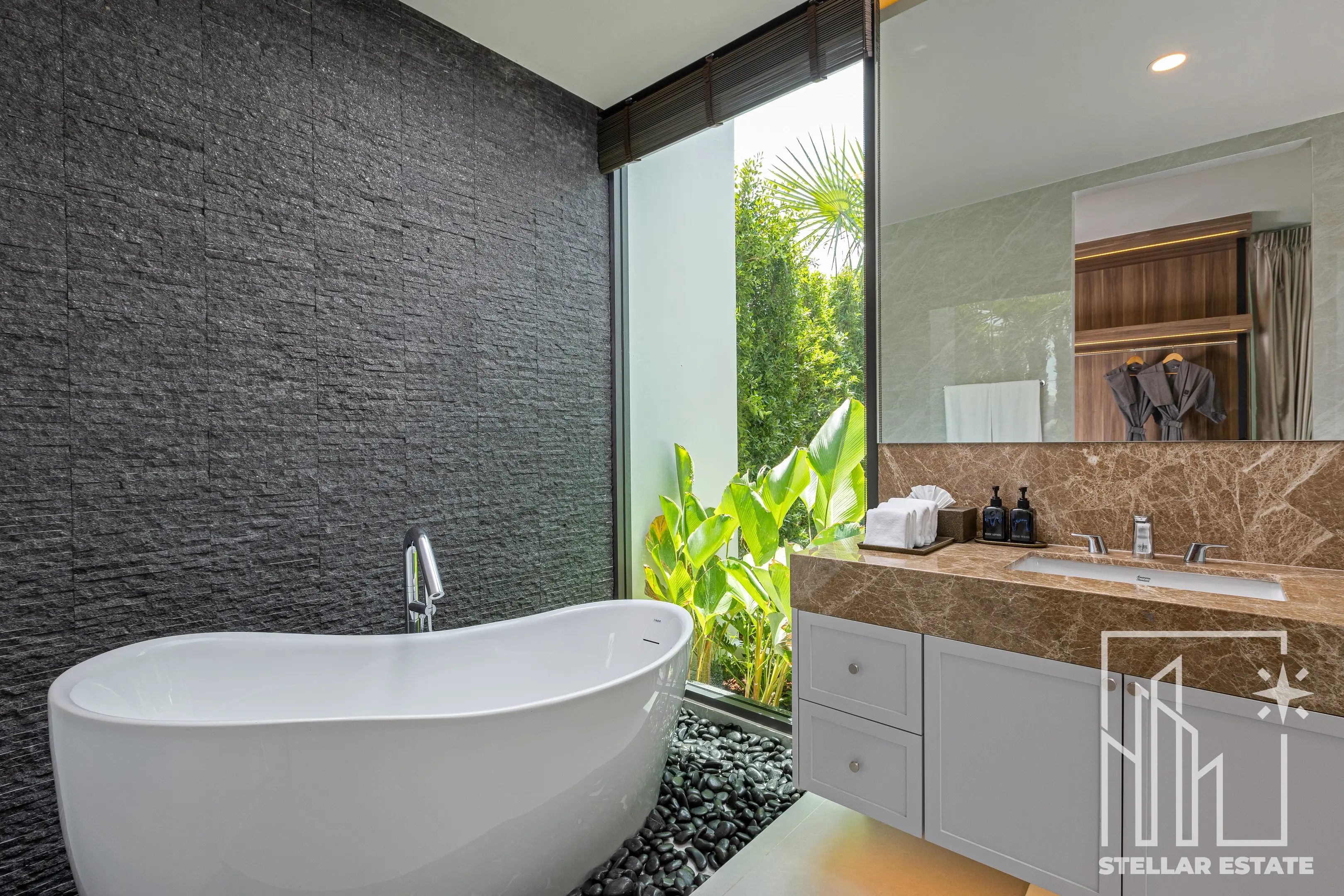 The Mandla Revelle Luxury Villa