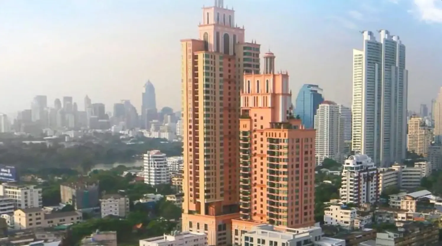 Aguston Sukhumvit 22