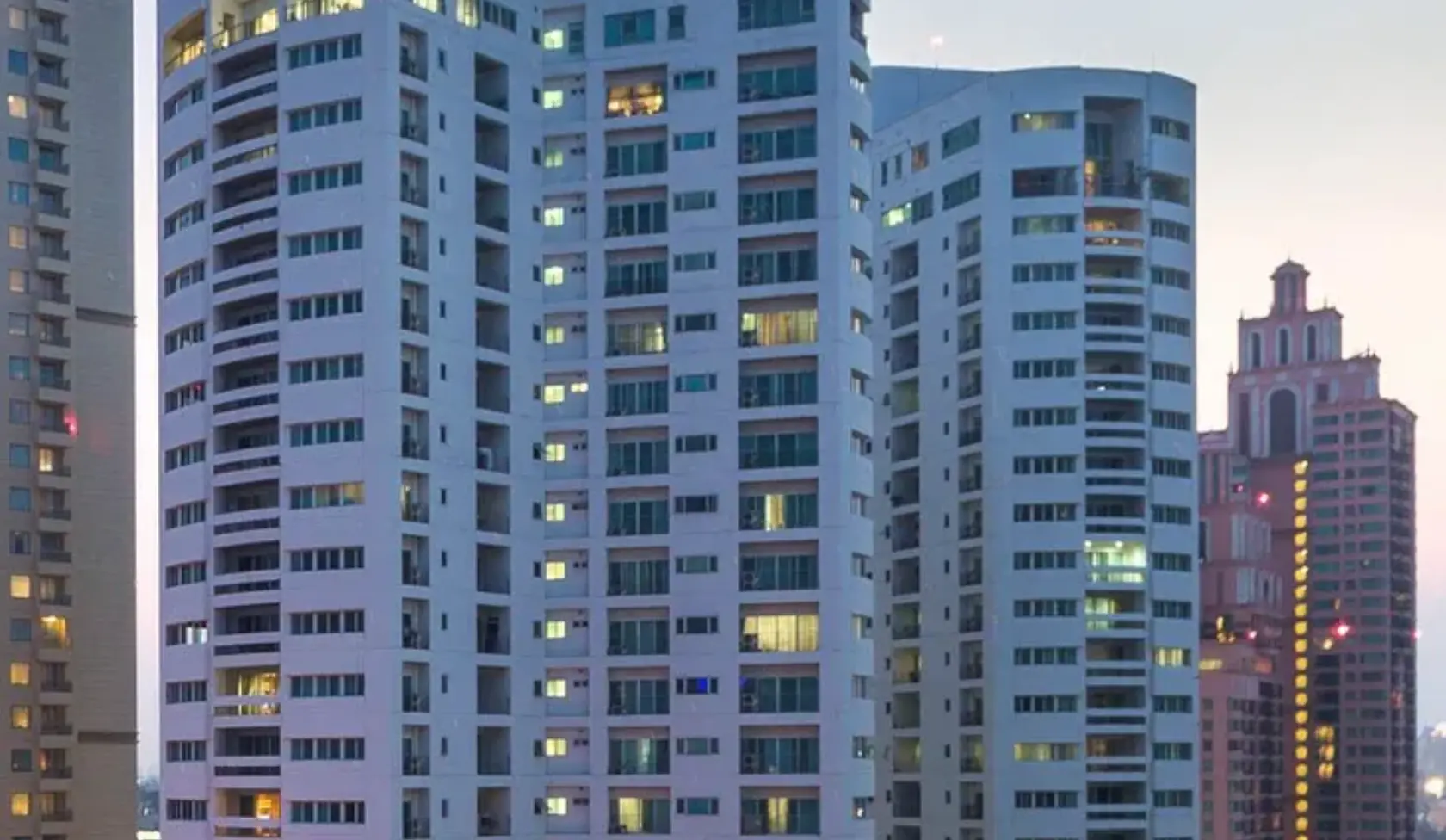 The Grand Setthiwan Sukhumvit 24