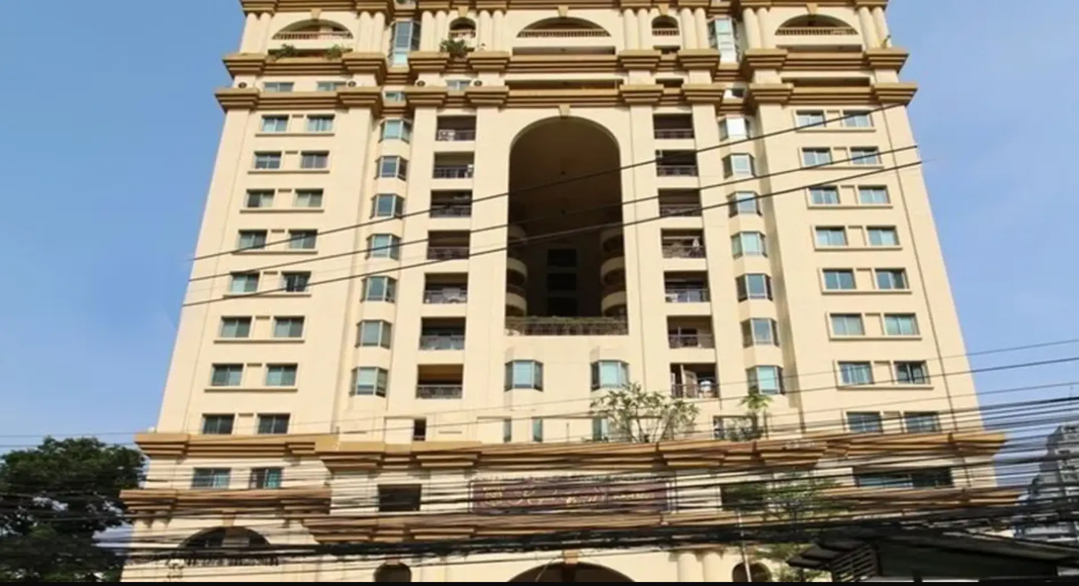 Royal Castle Sukhumvit 39