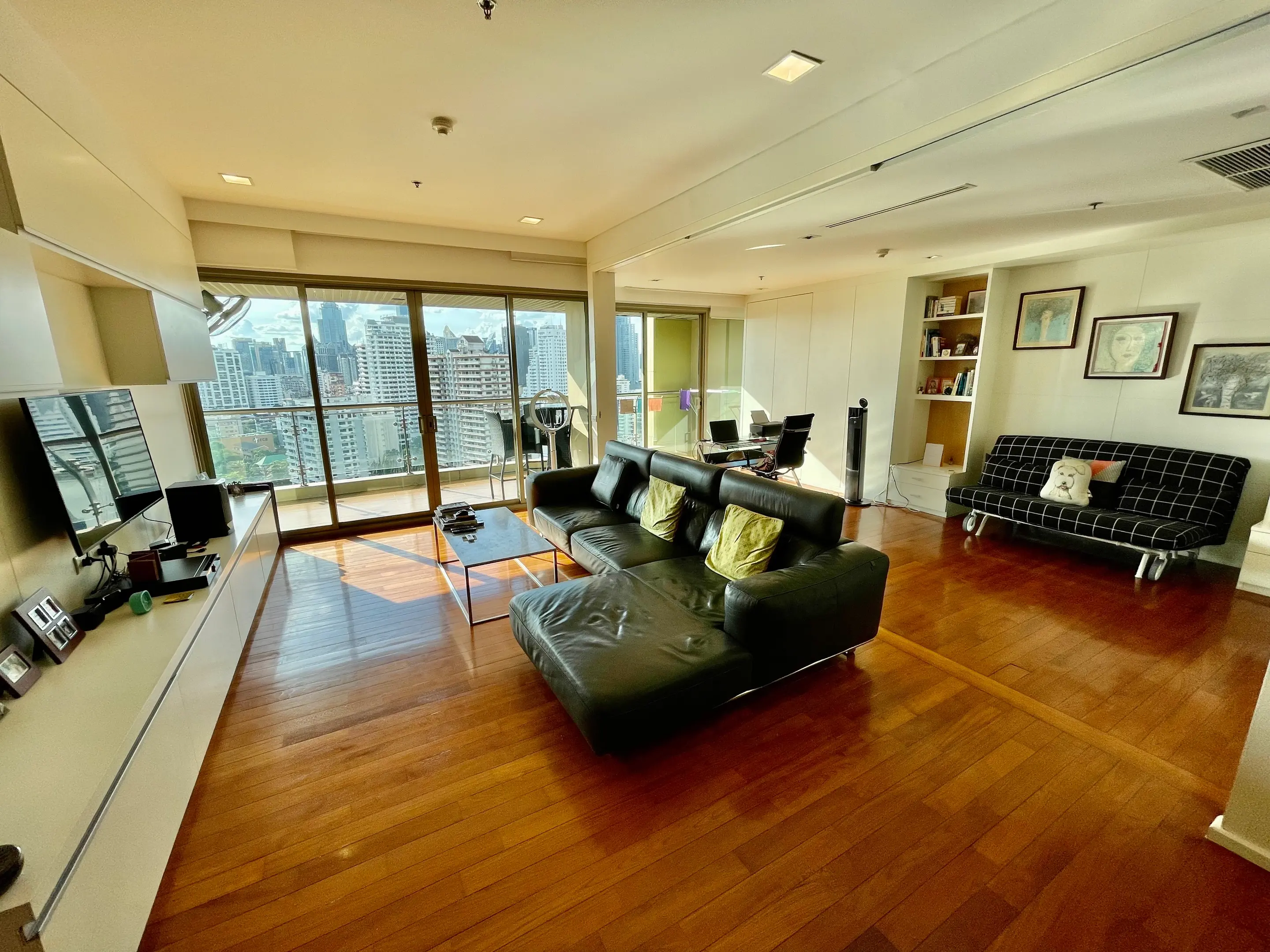 2+1 Bed/ 3 Bath The Lakes