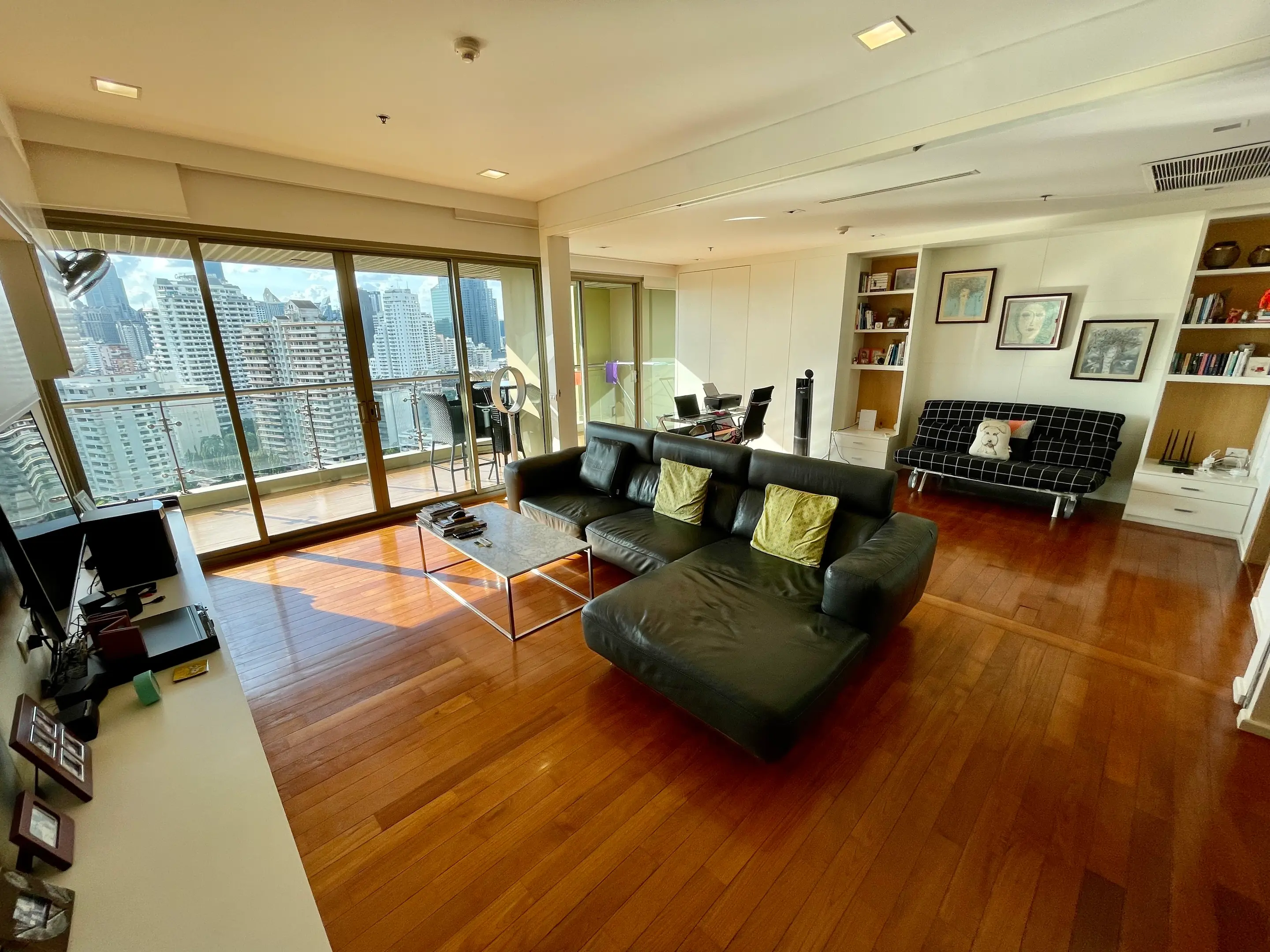 2+1 Bed/ 3 Bath The Lakes