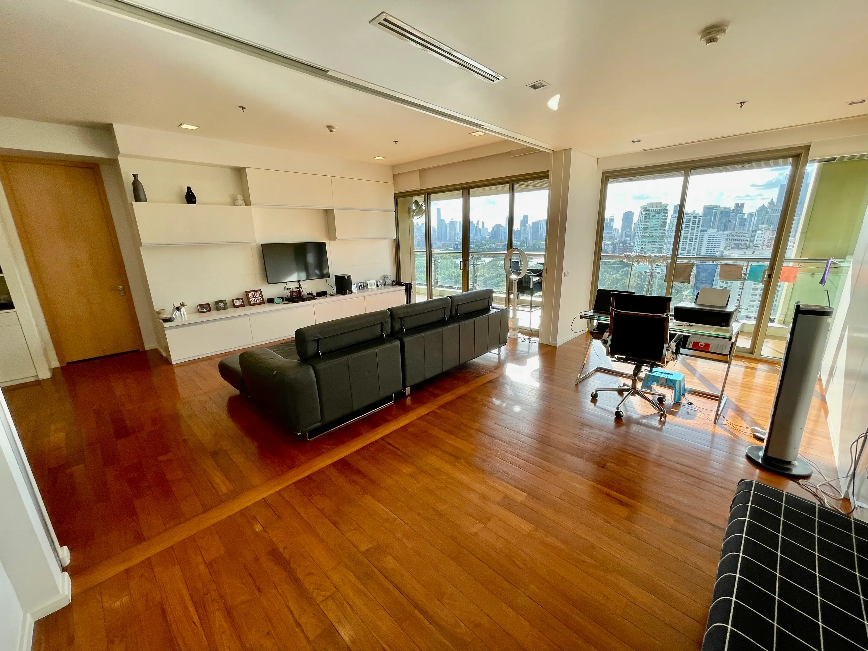 2+1 Bed/ 3 Bath The Lakes