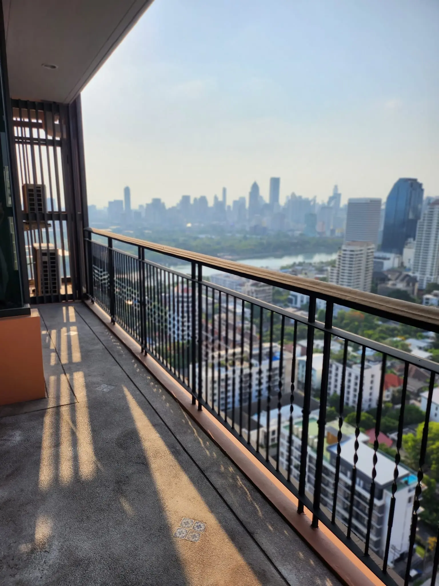 2 Bed/ 3 Bath Aguston Sukhumvit 22
