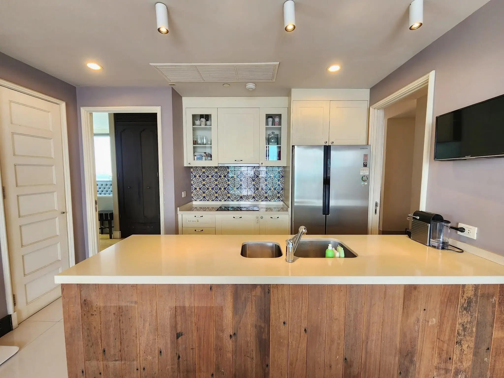 2 Bed/ 3 Bath Aguston Sukhumvit 22