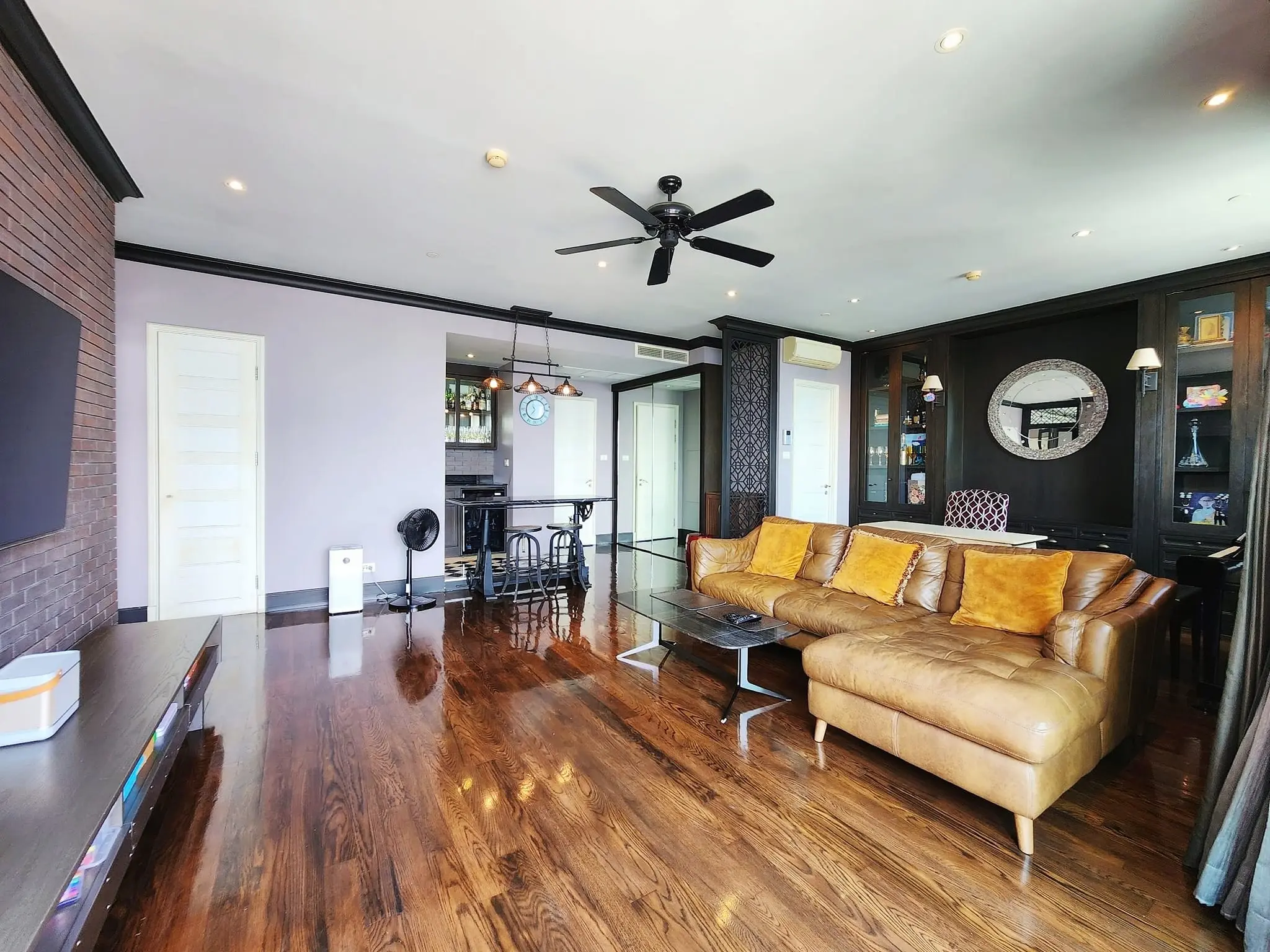 2 Bed/ 3 Bath Aguston Sukhumvit 22
