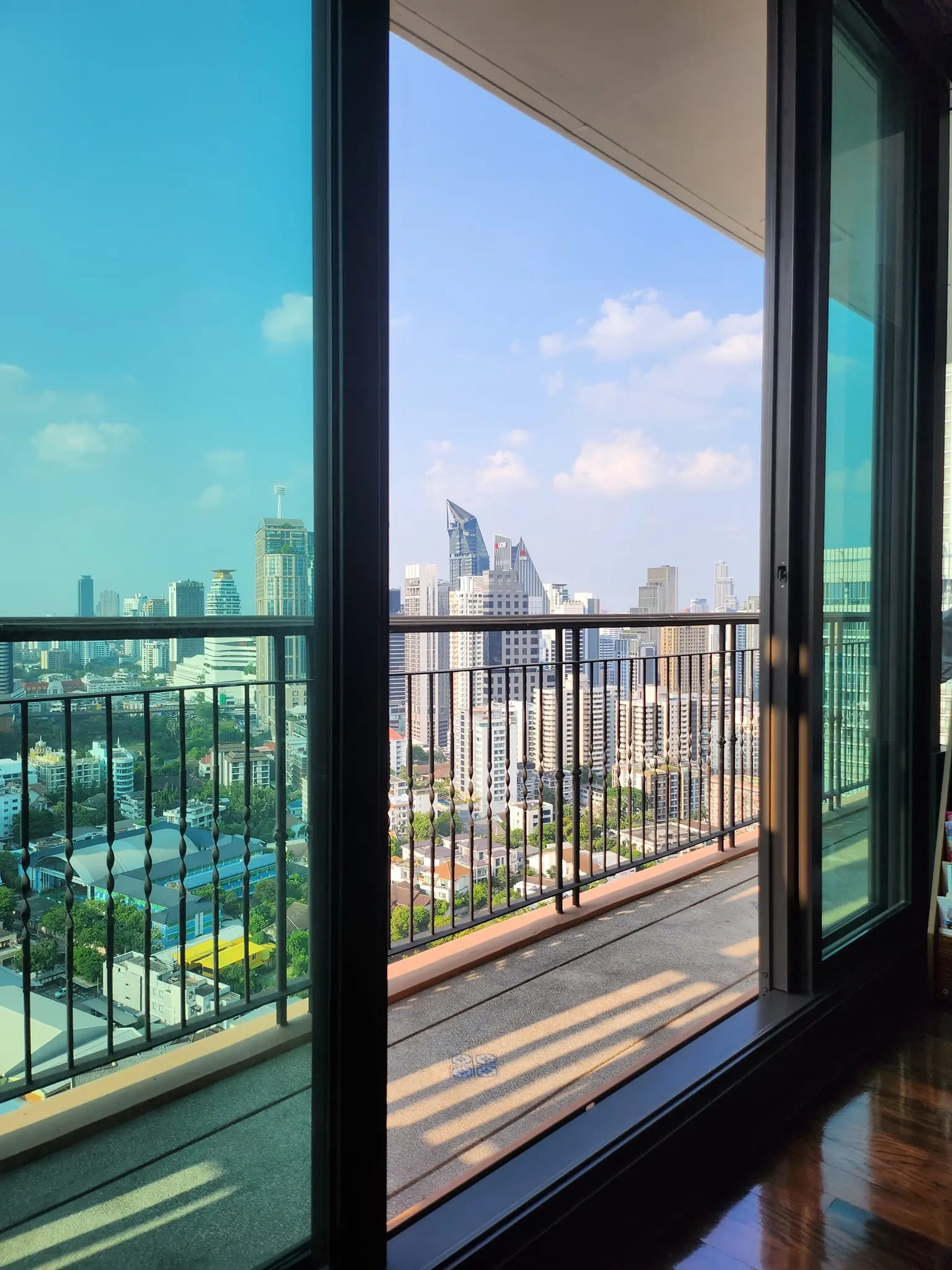2 Bed/ 3 Bath Aguston Sukhumvit 22