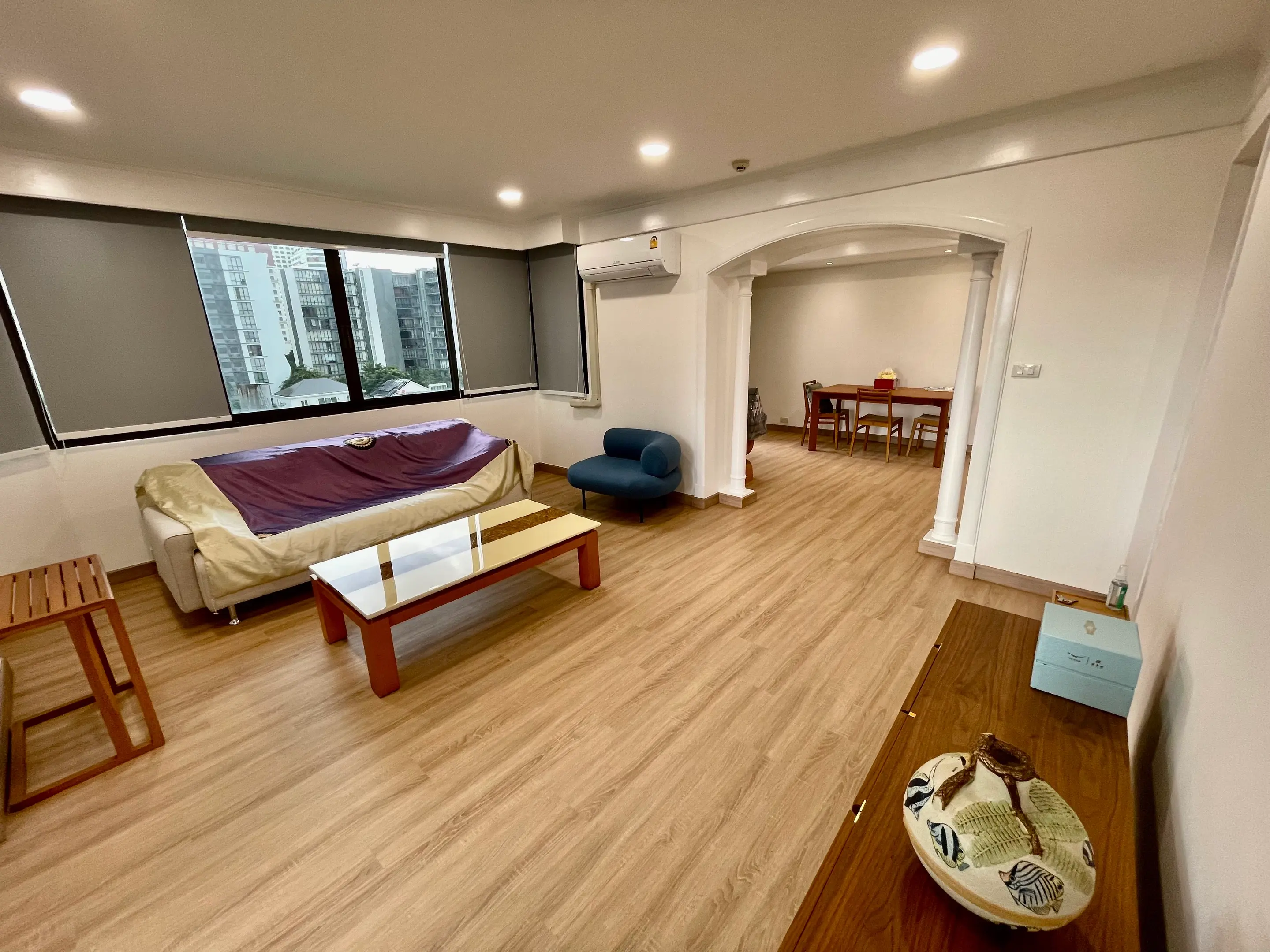 1 Bed/ 2 Bath Lake Avenue 