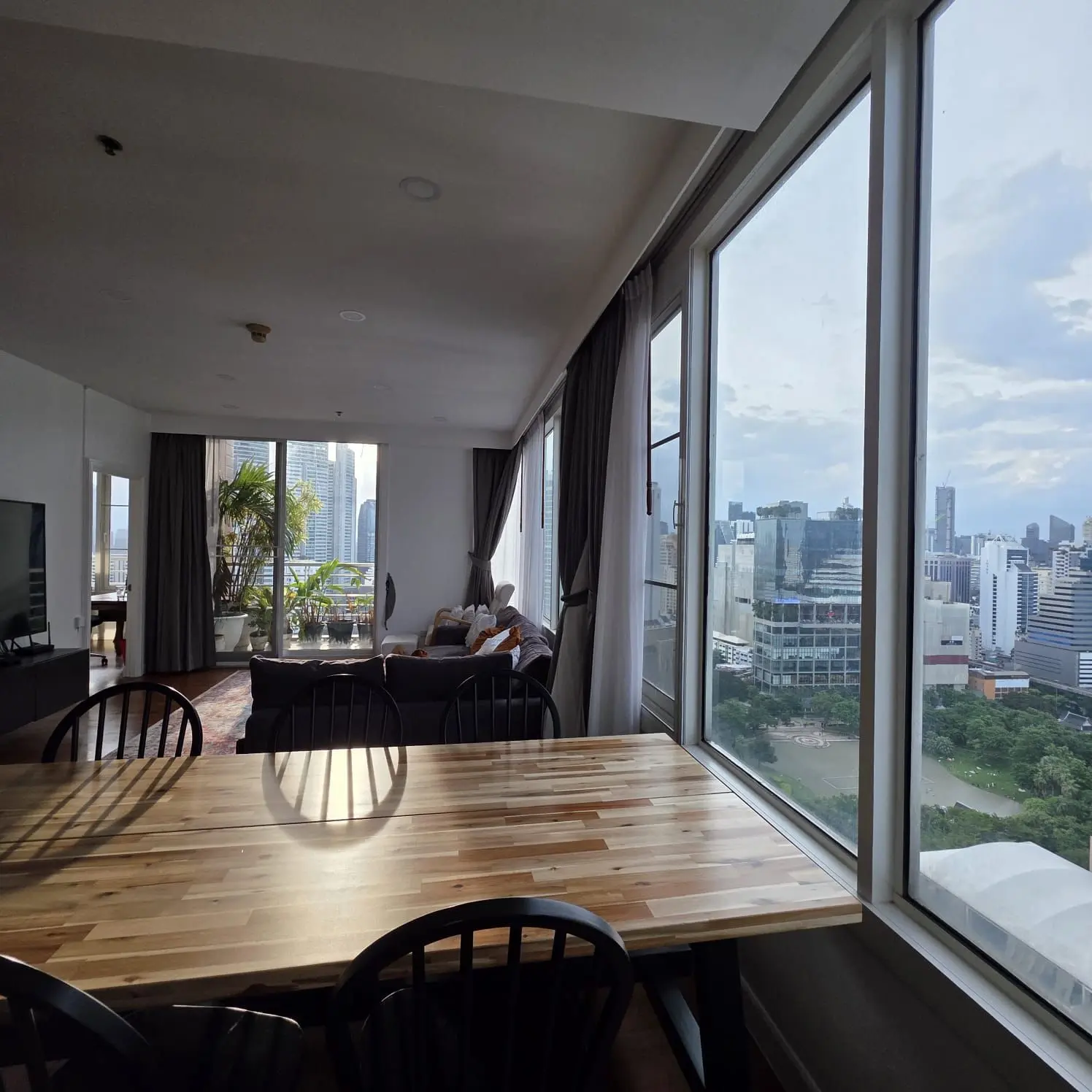3 Bed/ 3 Bath Siri Residence Soi 24