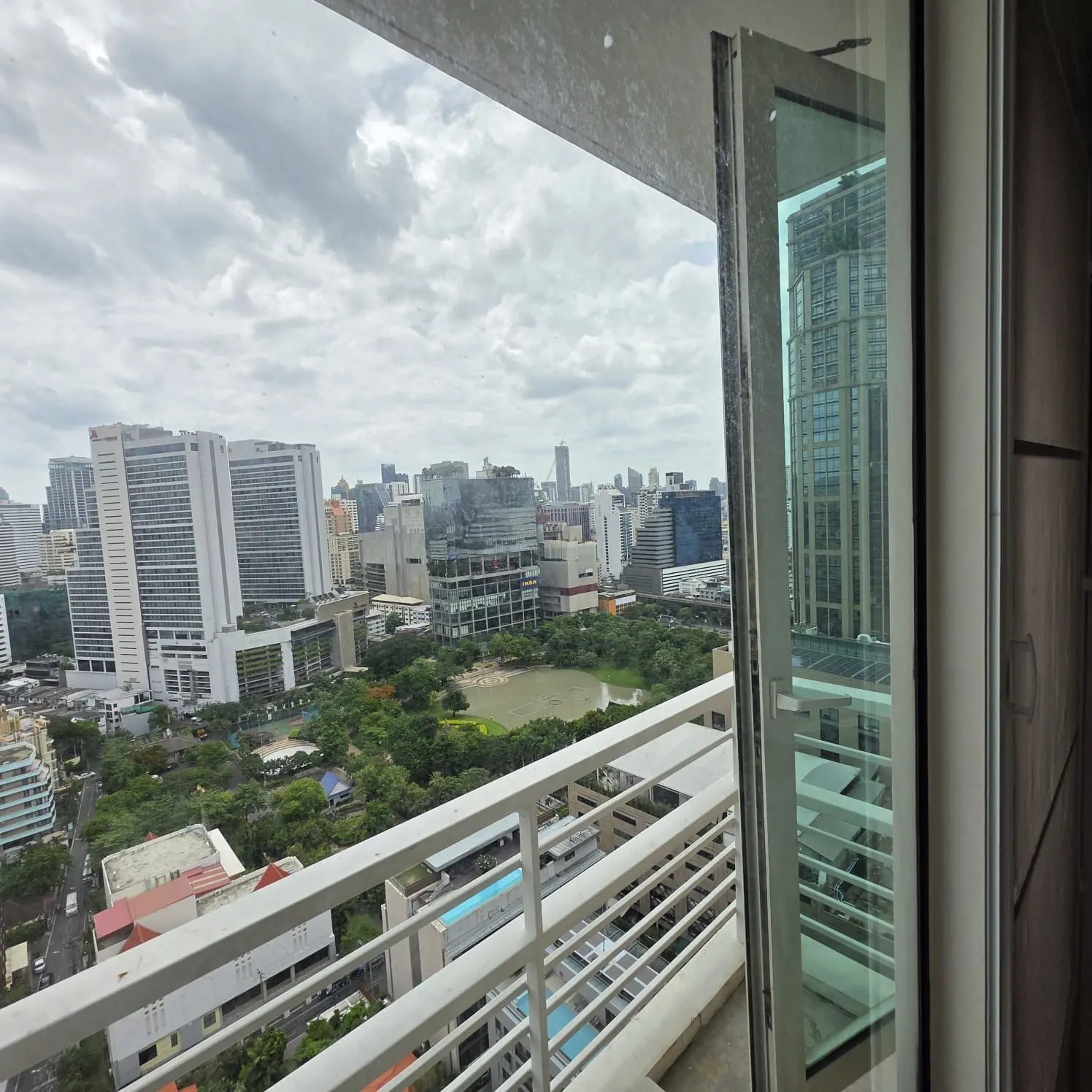 3 Bed/ 3 Bath Siri Residence Soi 24