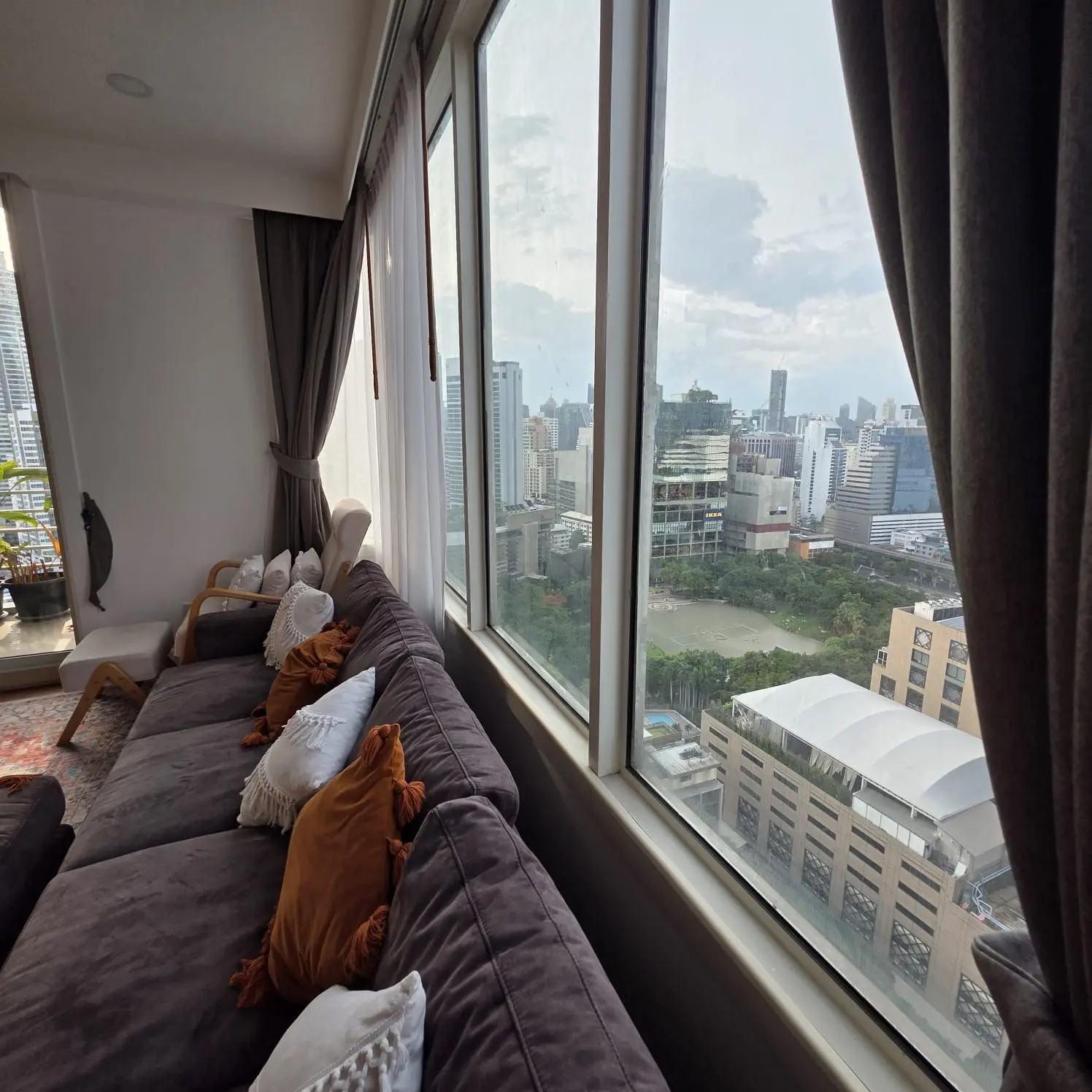 3 Bed/ 3 Bath Siri Residence Soi 24