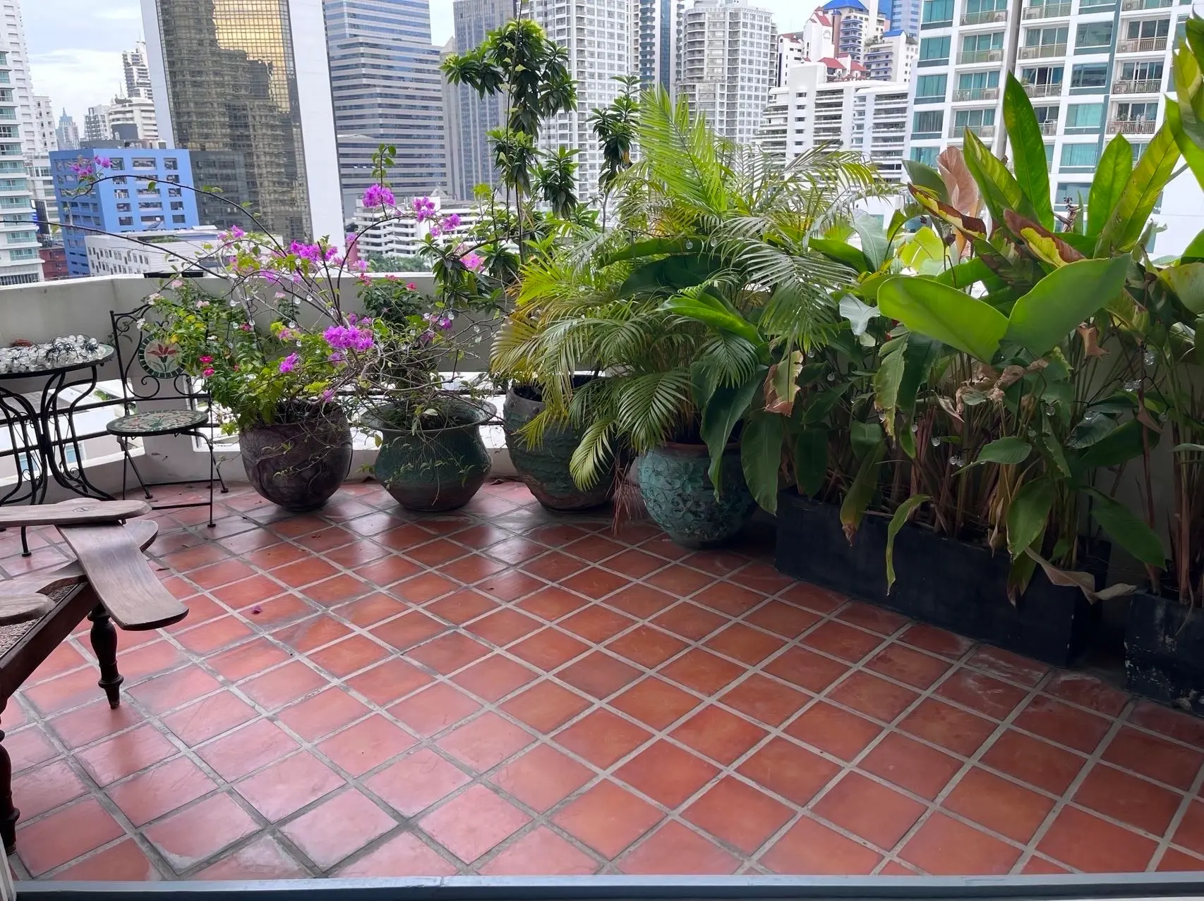 2 Bed/ 3 Bath Sukhumvit House