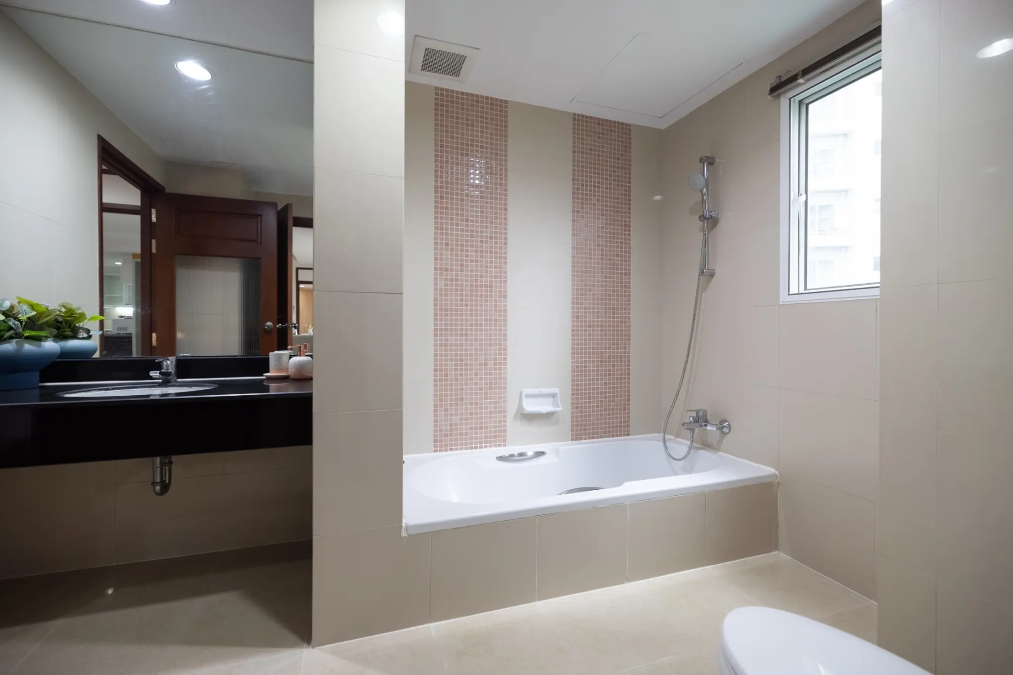 2 Bed/ 2 Bath Grand Sethiwan Apartment
