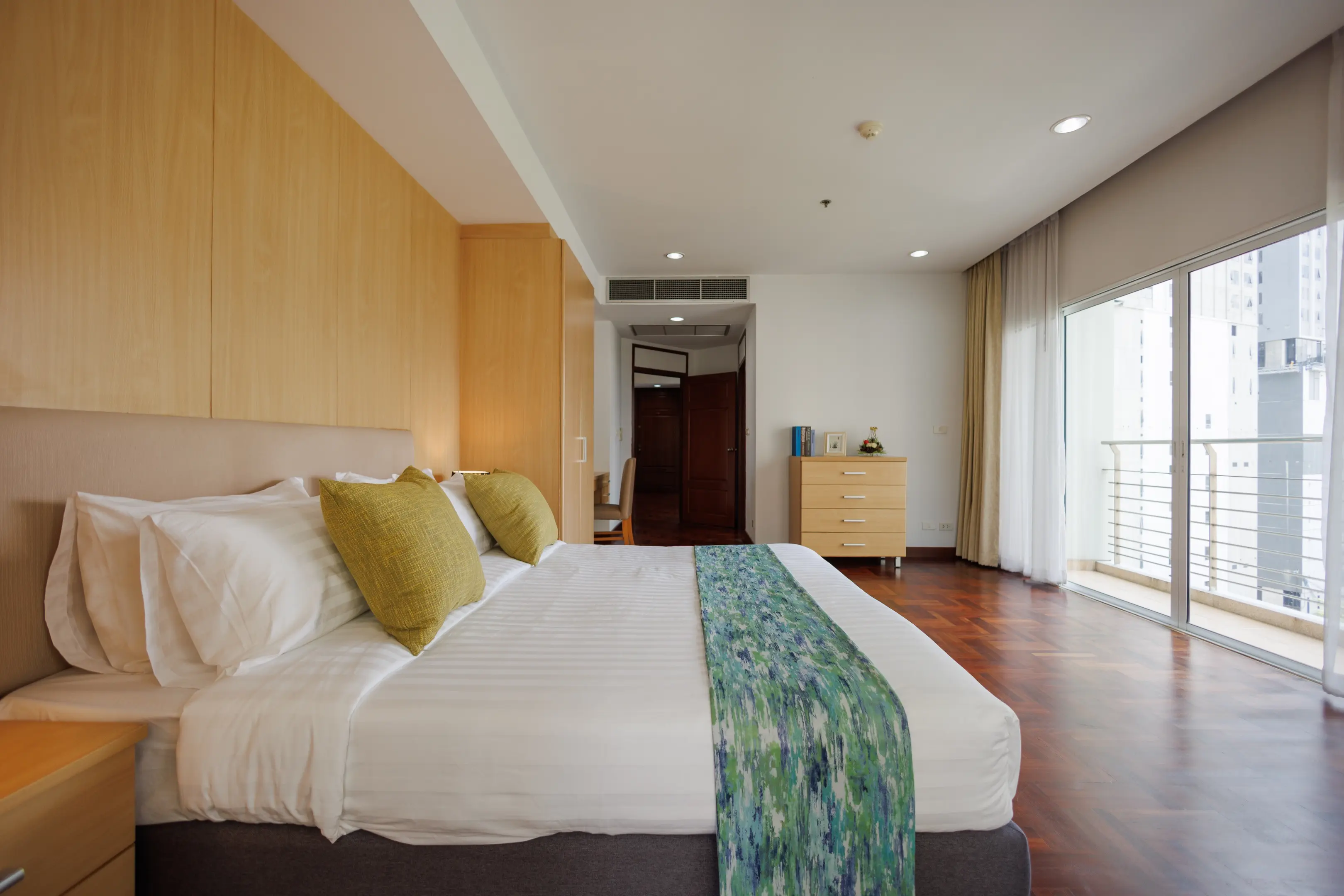 2 Bed/ 2 Bath Grand Sethiwan Apartment