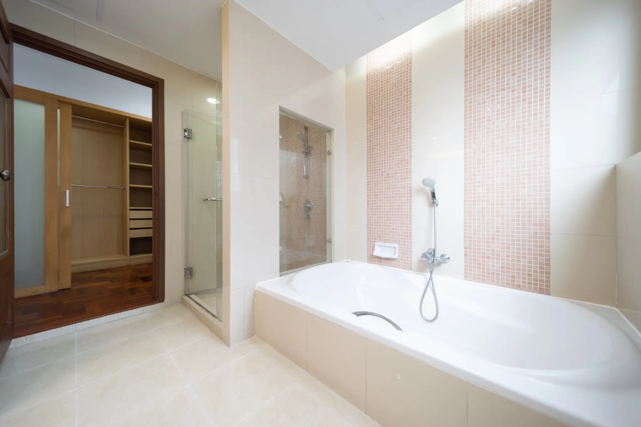 3 Bed/ 3 Bath Grand Sethiwan Apartment