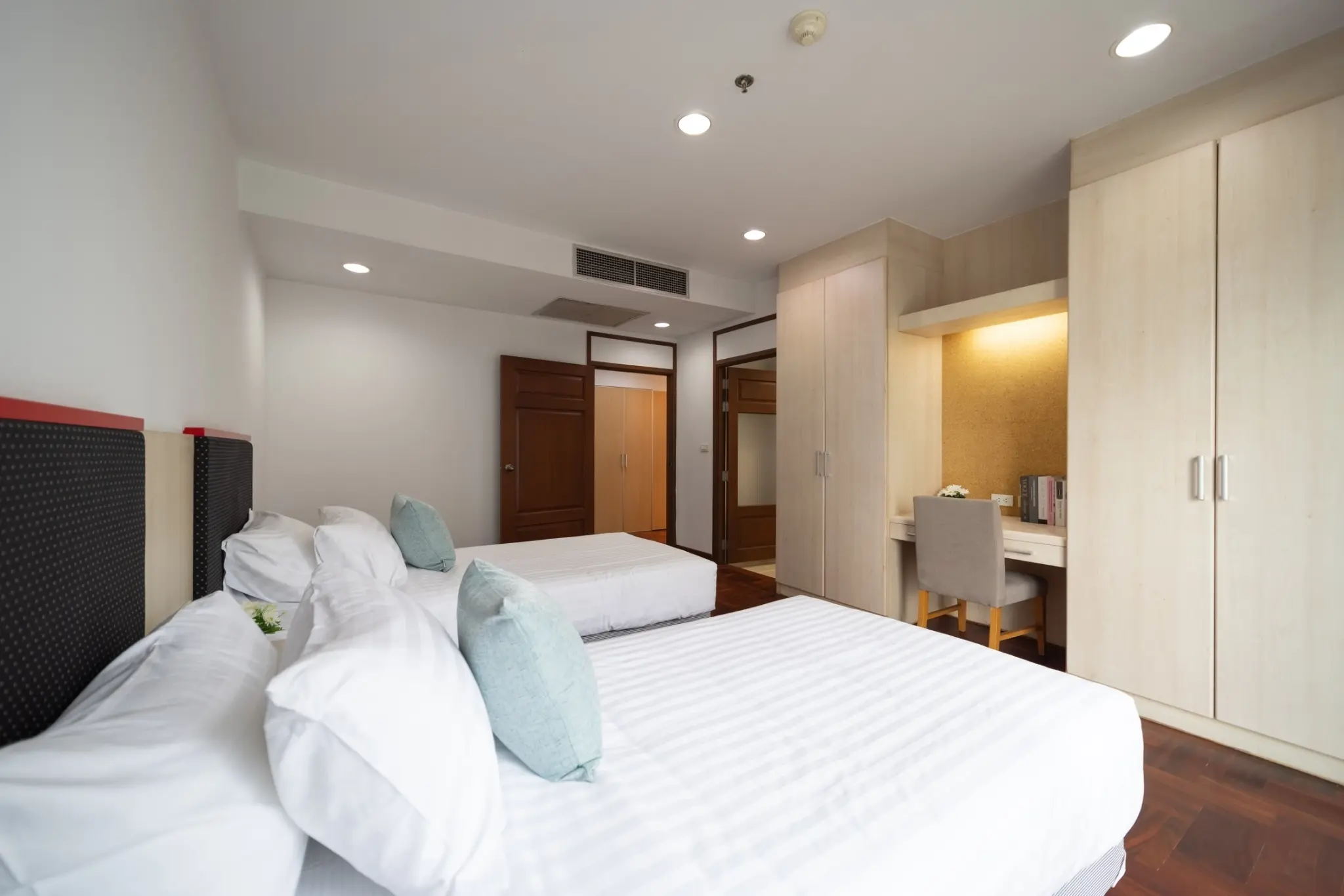 3 Bed/ 3 Bath Grand Sethiwan Apartment
