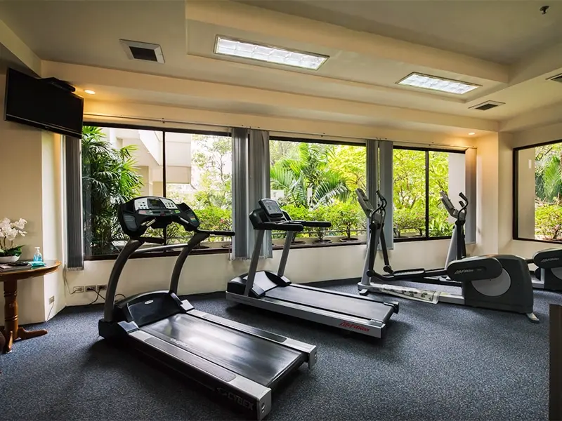 3 Bed/ 3 Bath Apartment Mayfair Garden