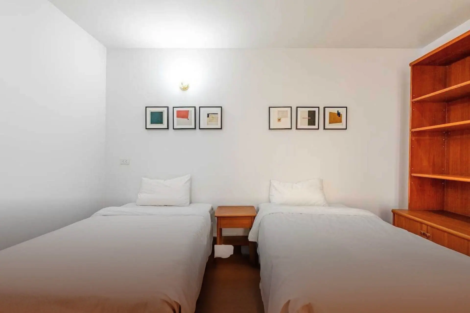 3 Bed/ 3 Bath Ma Peng Seng Apartment