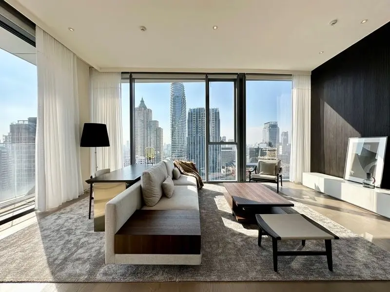 2 Bed/ 3 Bath SCOPE Langsuan
