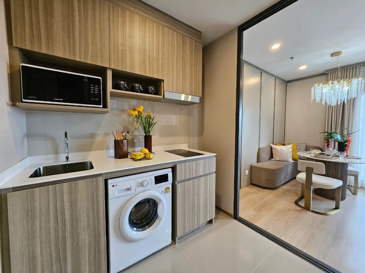 2 Bed/ 2 Bath Life Rama 4 – Asoke
