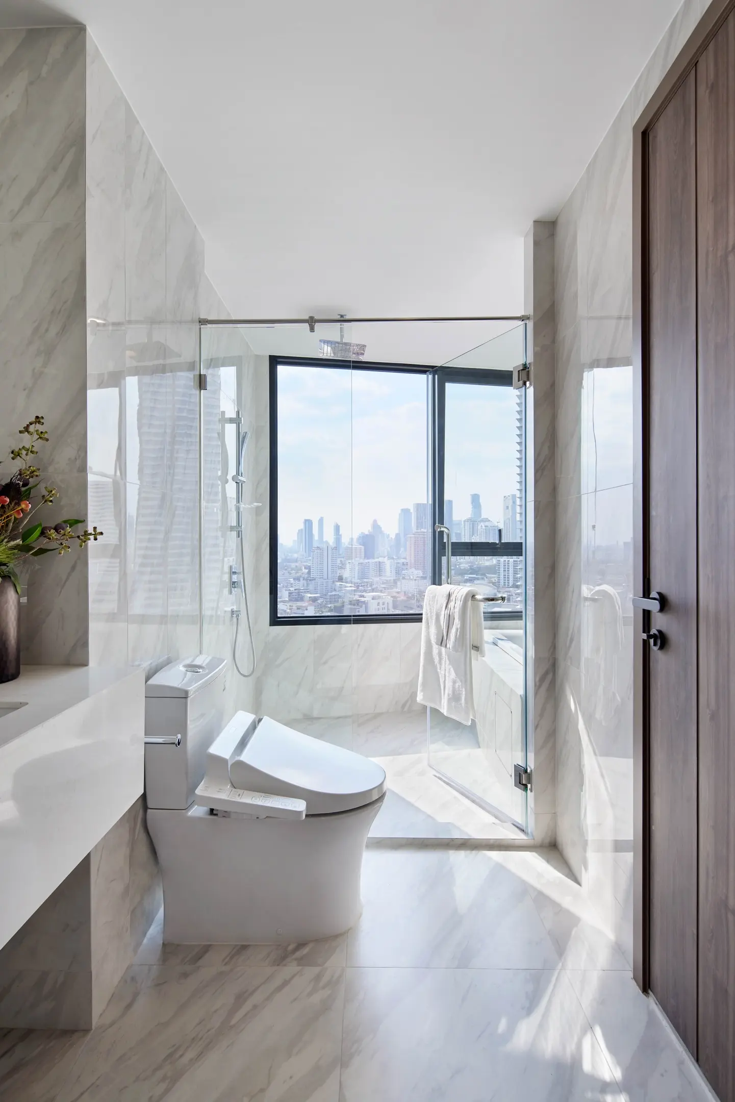 1 Bed Plus/ 1 Bath Coco Parc