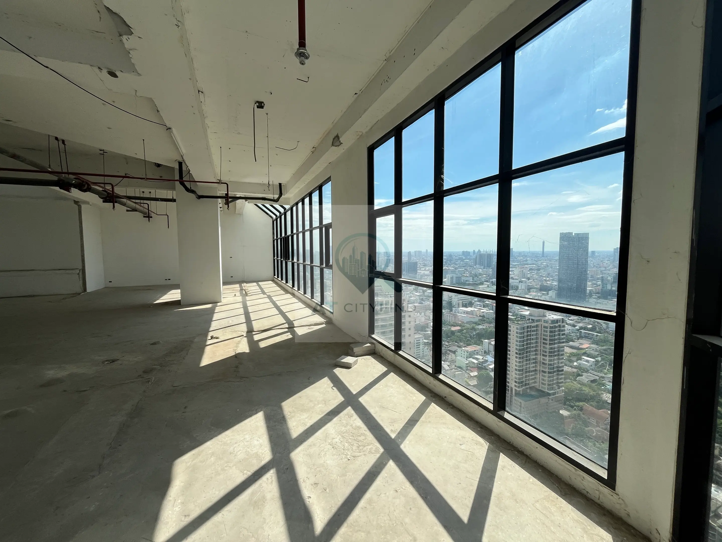 Bare-Shell Penthouse Sathorn Gardens 