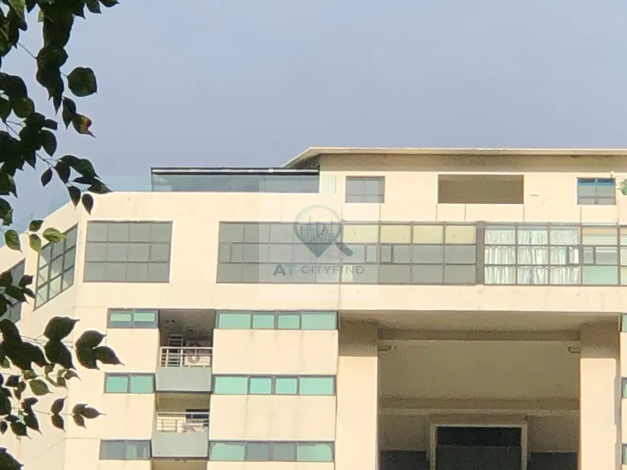 Bare-Shell Penthouse Sathorn Gardens 