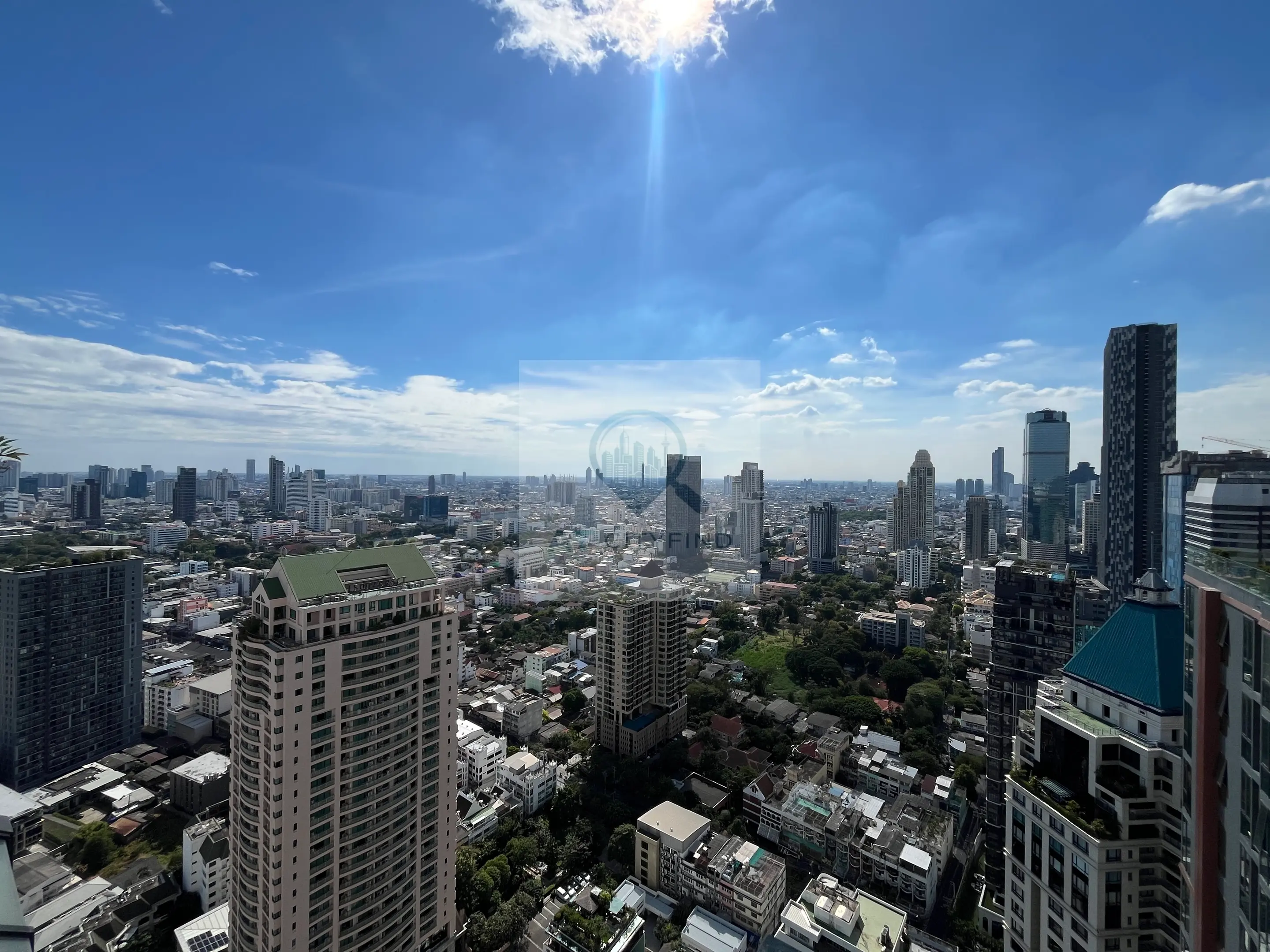 Bare-Shell Penthouse Sathorn Gardens 