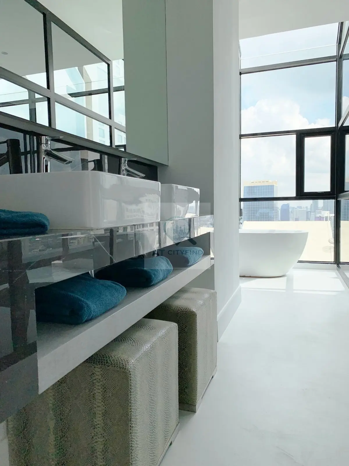 4 Bed/ 4 Bath Sathorn Gardens 
