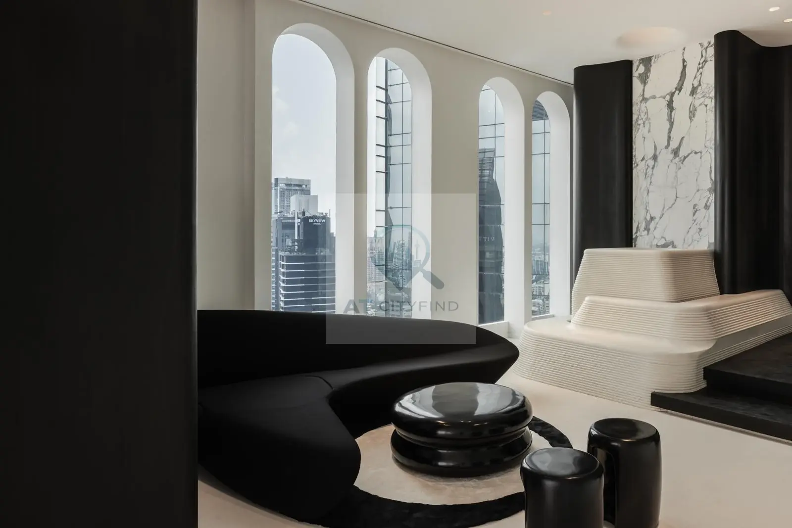 4 Bed/ 4 Bath Penthouse Diplomat 39
