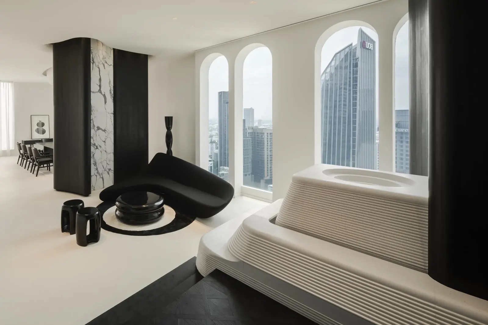 4 Bed/ 4 Bath Penthouse Diplomat 39