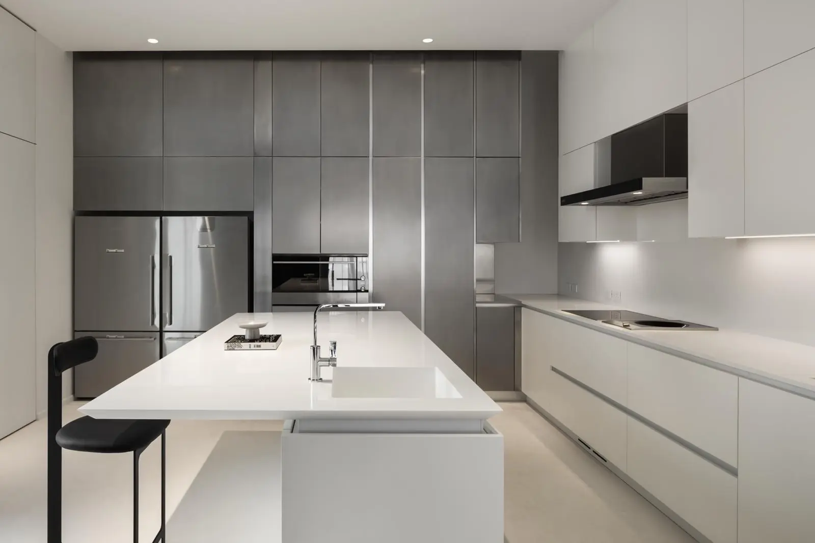 4 Bed/ 4 Bath Penthouse Diplomat 39
