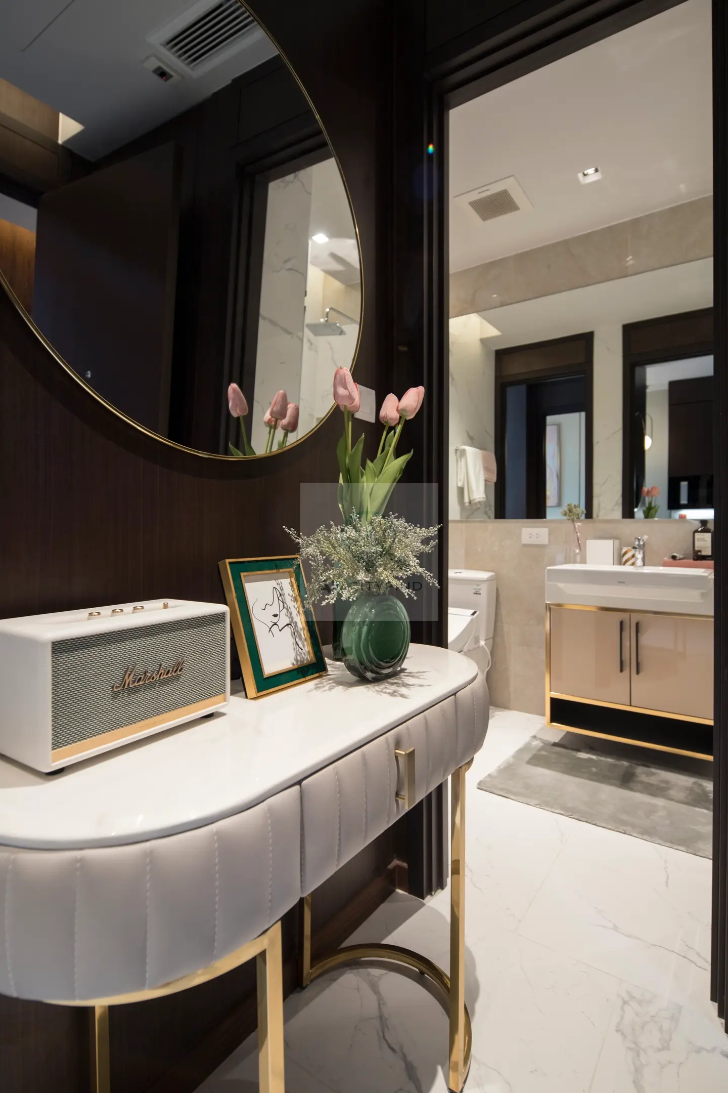 1 Bed/ 1 Bath Cloud Residences 23