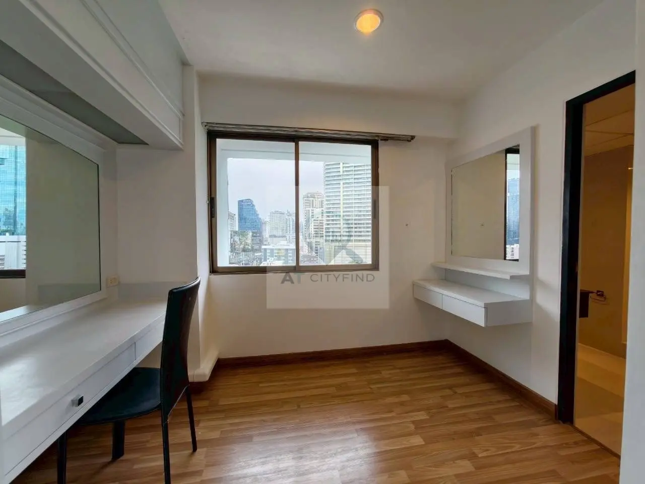 3 Bed/ 4 Bath Pet friendly Apartment Prem Mansion