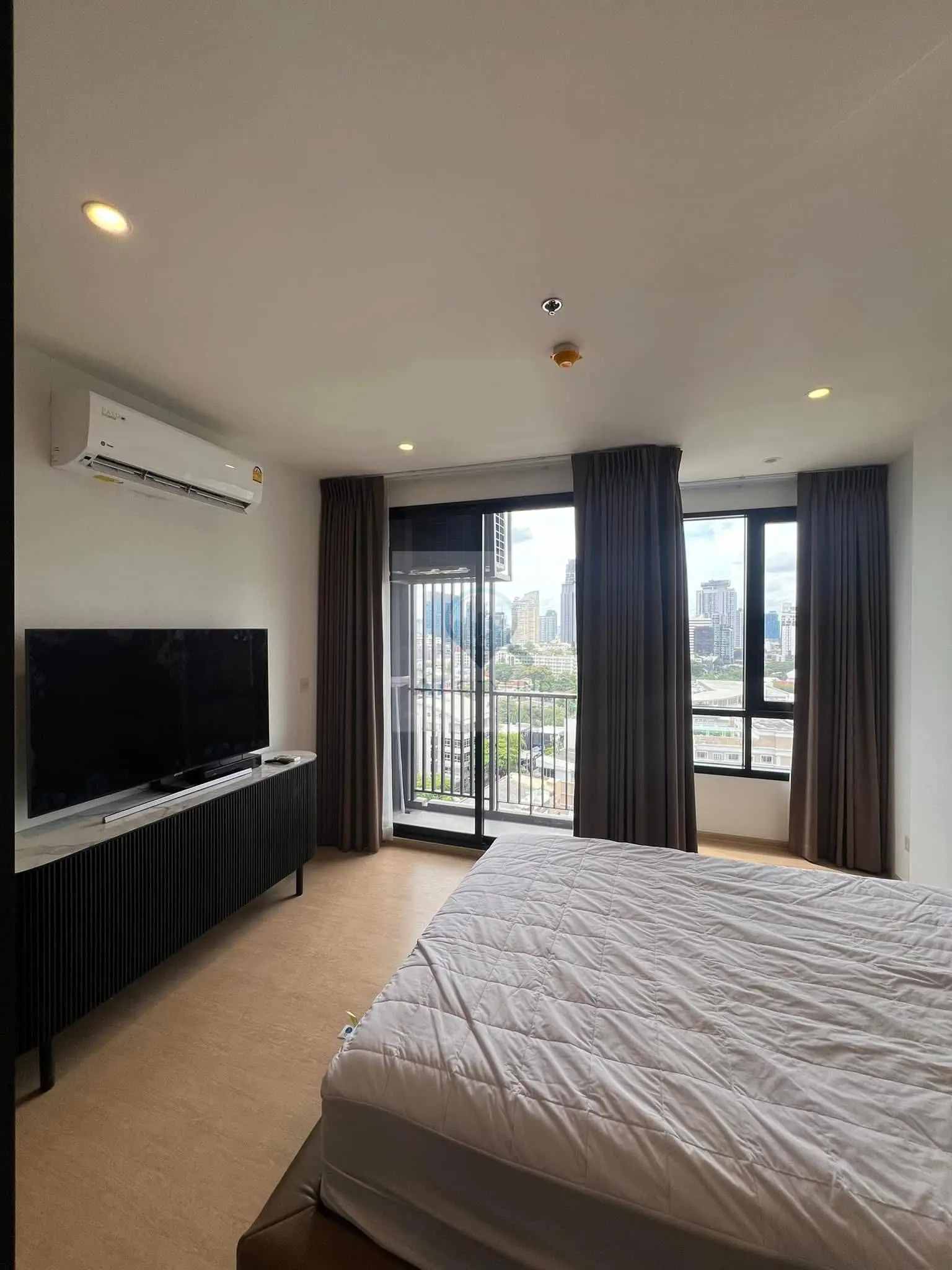 1 Bed/ 1 Bath Maru Ekkamai 2 – Pet Friendly