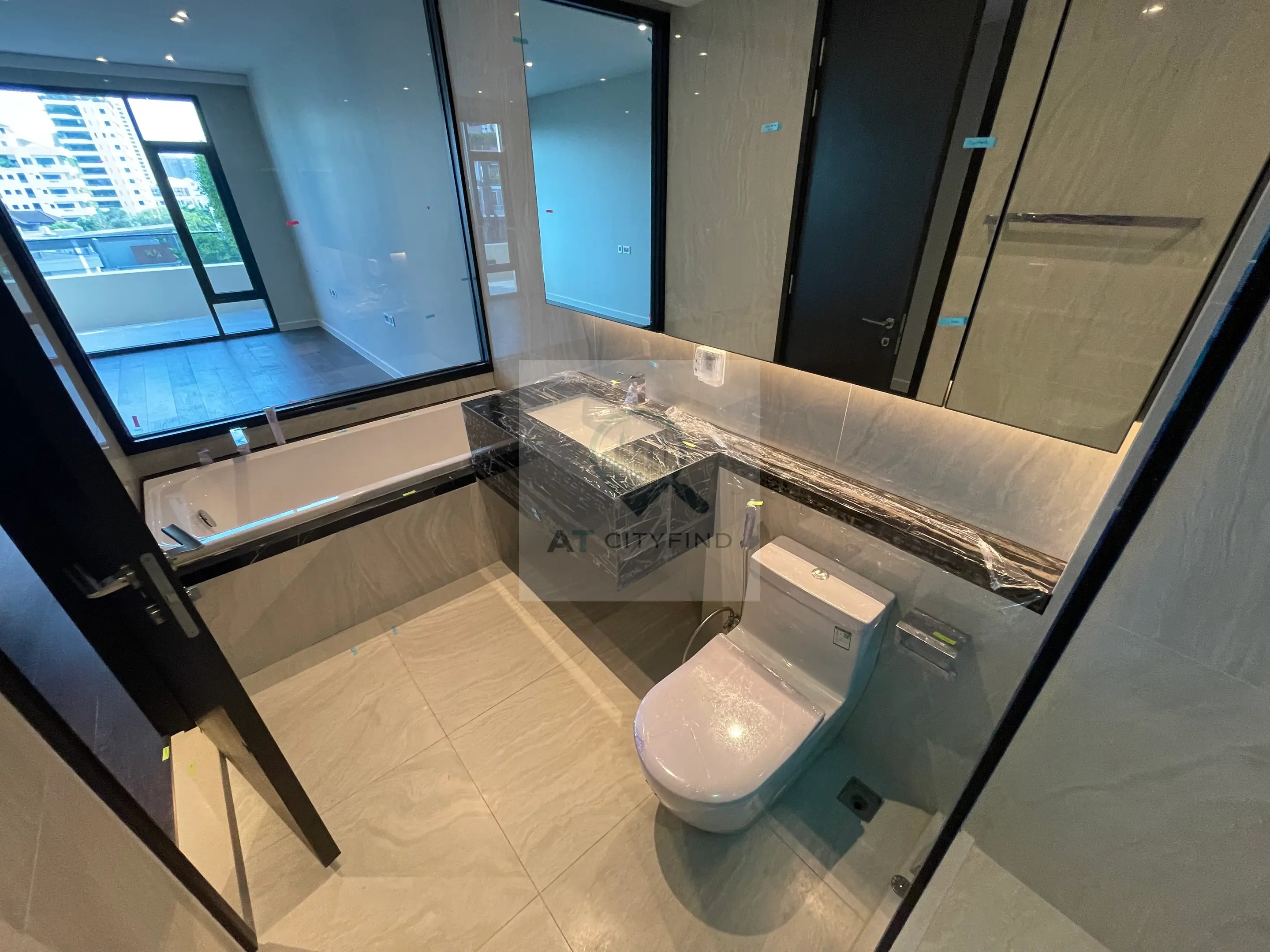 3 Bed/ 3 Bath Nivati Thonglor