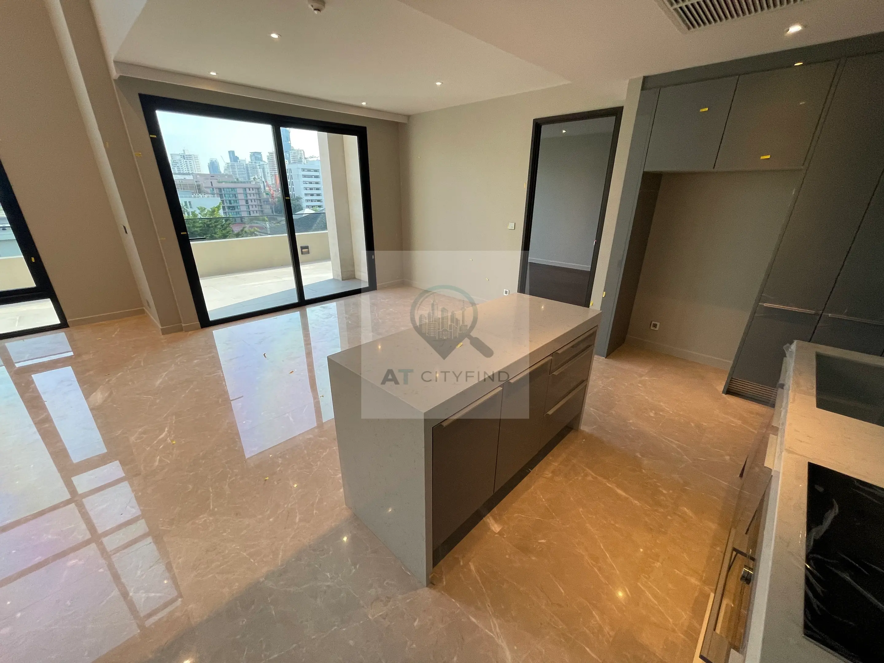3 Bed/ 3 Bath Nivati Thonglor