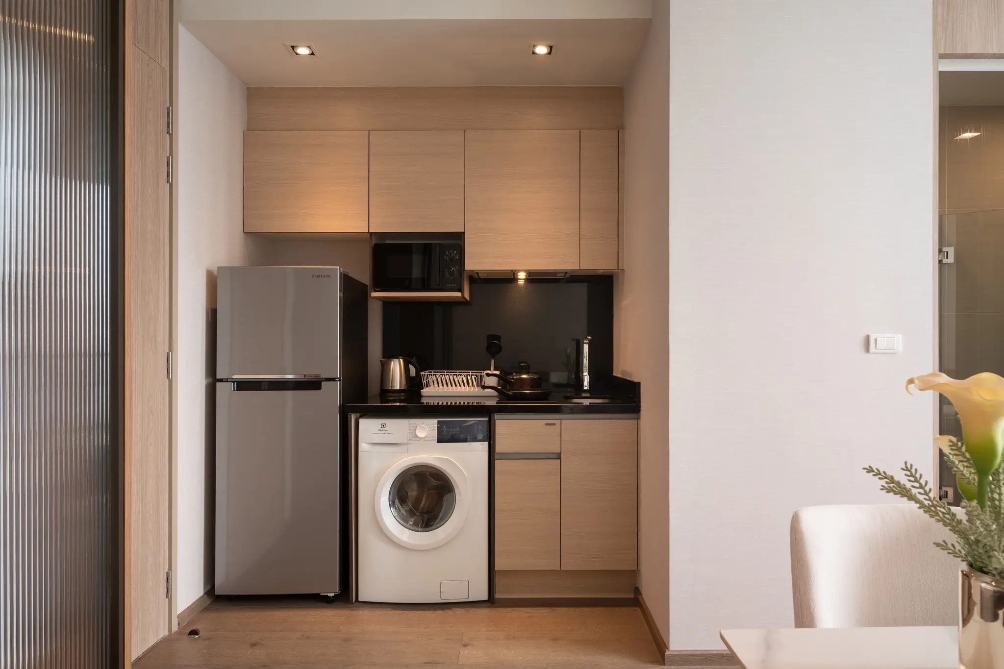 1 Bed/ 1 Bath Park Origin Phrom Phong
