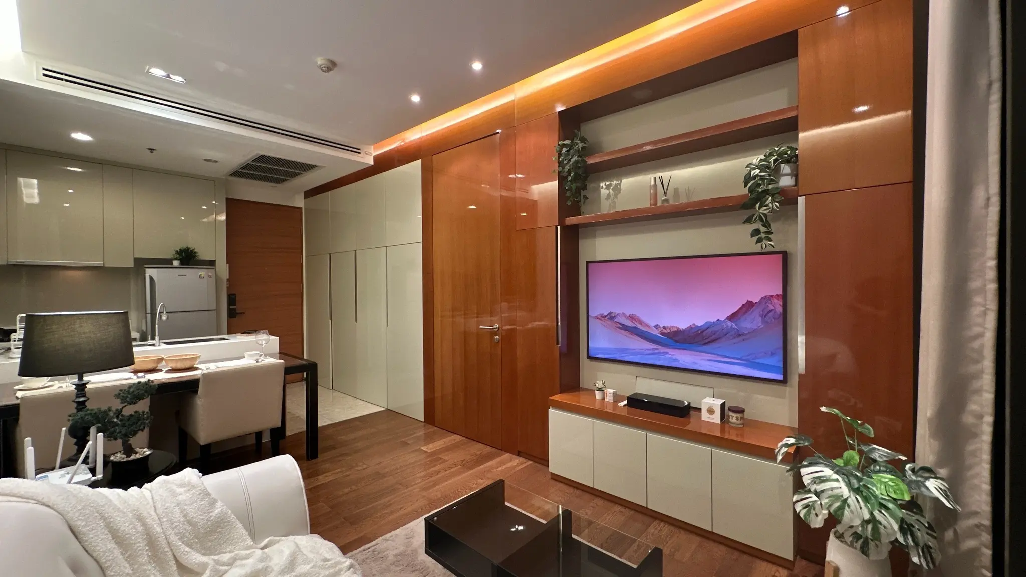 1 Bedroom / 1 Bathroom The Address Sukhumvit 28
