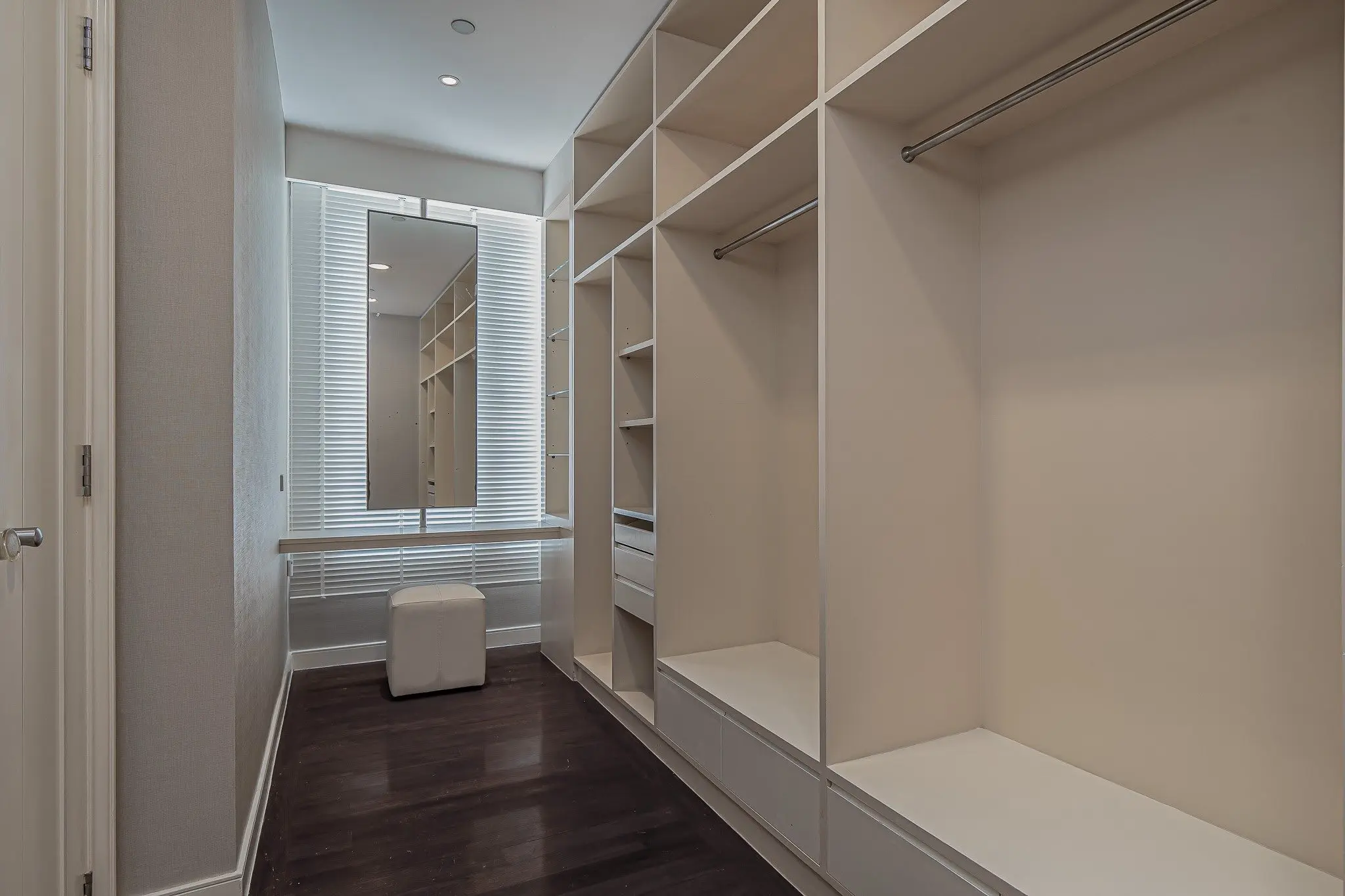 3 Bed/ 3 Bath Hampton Thonglor 10