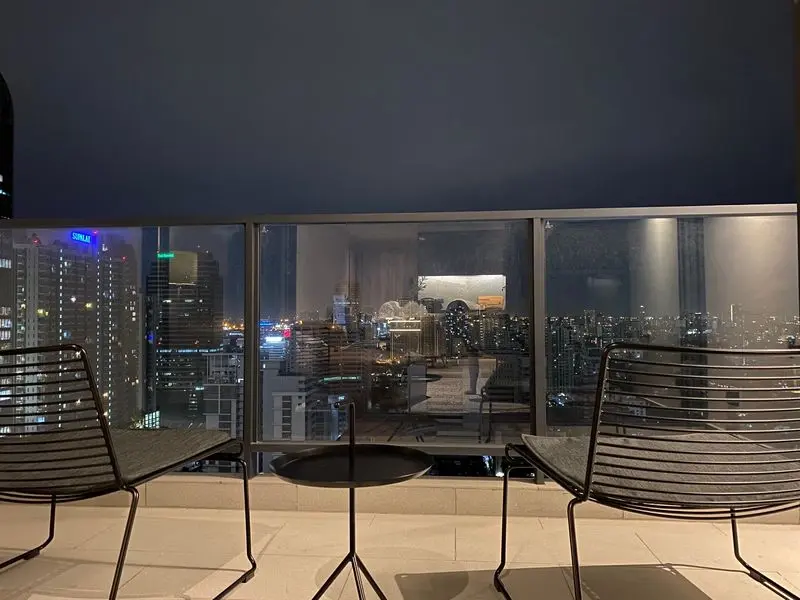 2 Bed/ 1 Bath The Lofts Asoke