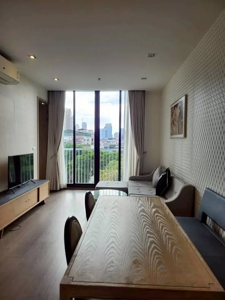 2 Bed/ 1 Bath Park Origin Phrom Phong