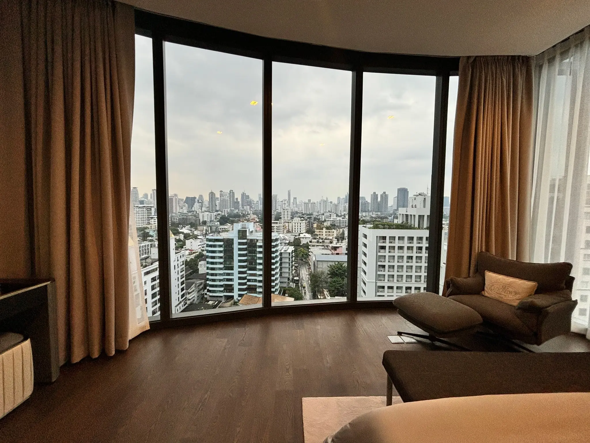2 Bed/ 2 Bath Aestiq Thonglor