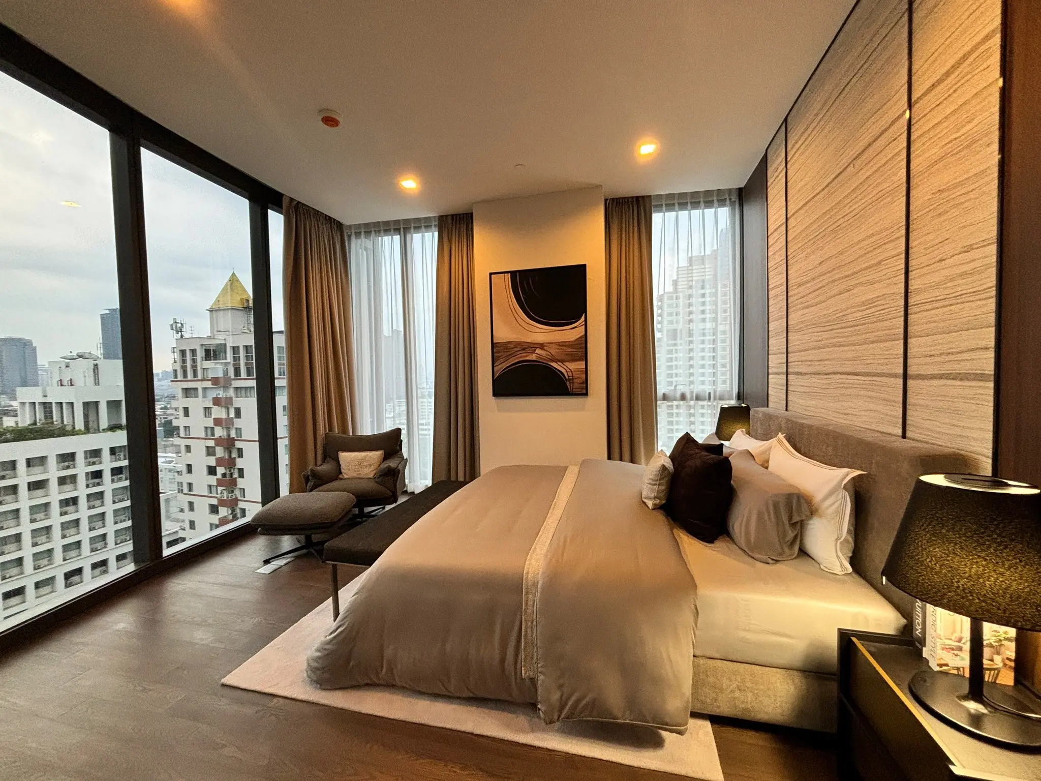 2 Bed/ 2 Bath Aestiq Thonglor