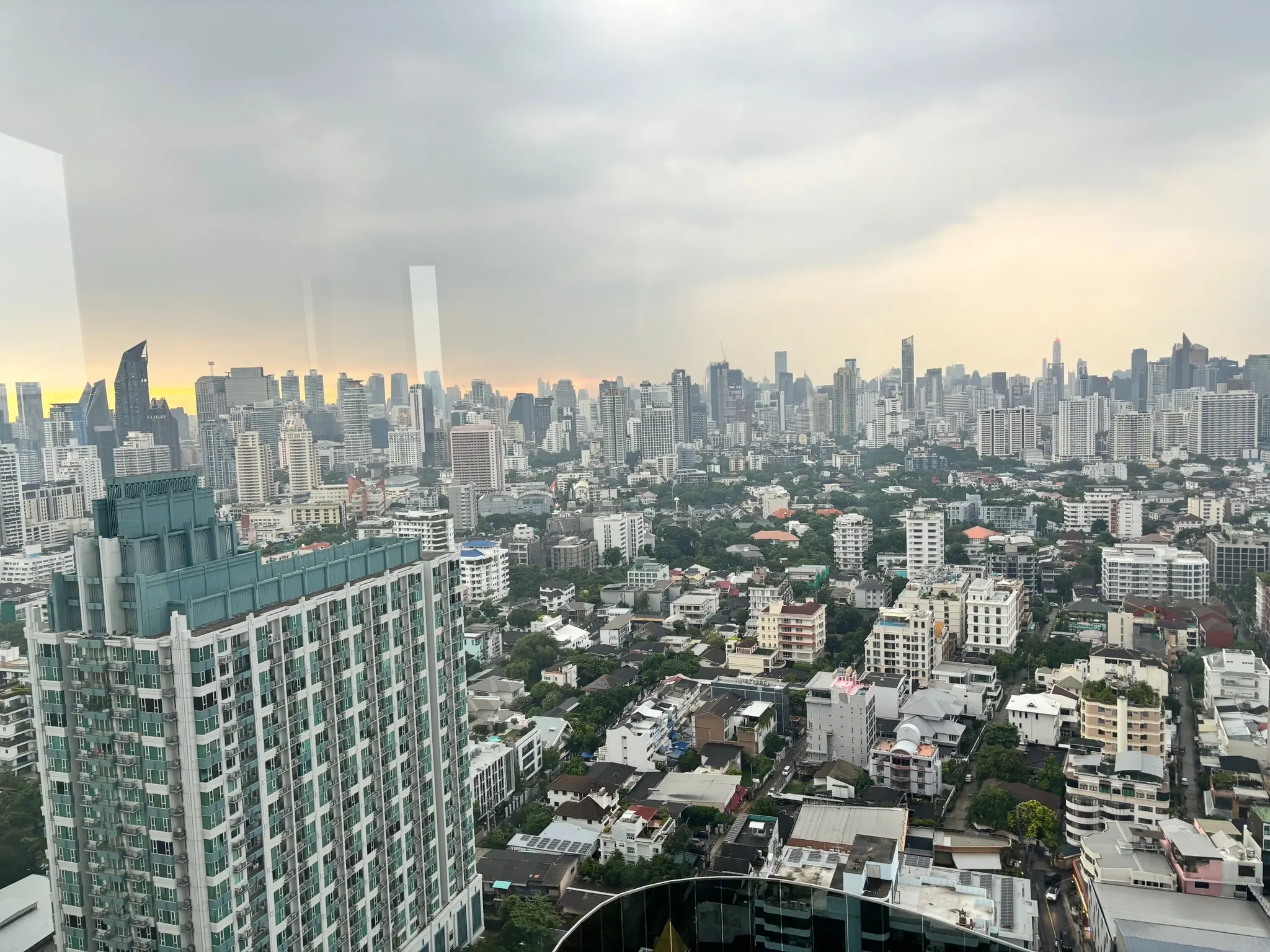 Bare-shell Penthouse. Aestiq Thonglor